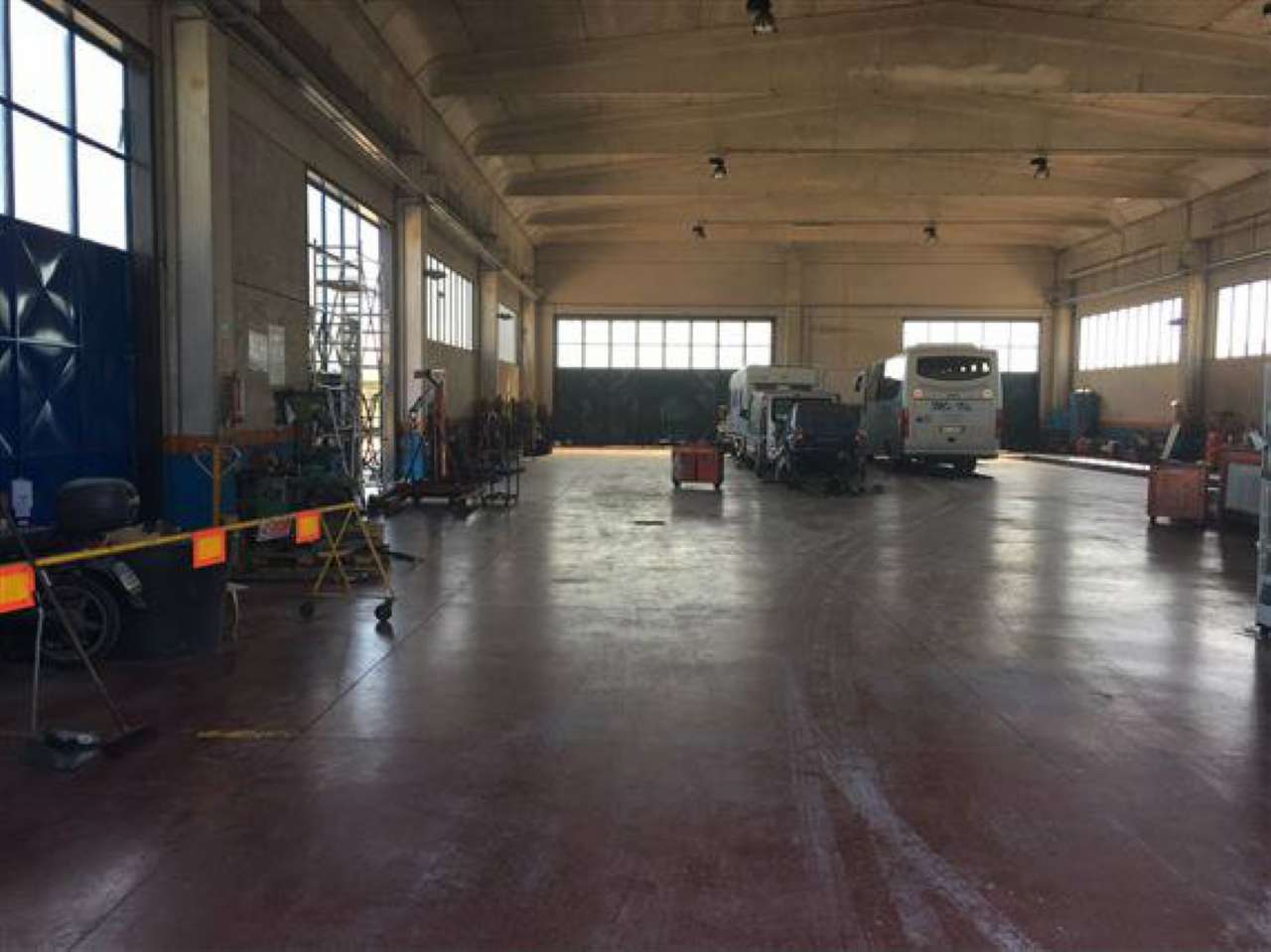 Negozio - Loc.Com. CAMPOBASSO affitto   zona industriale Stigliani Immobiliare srl