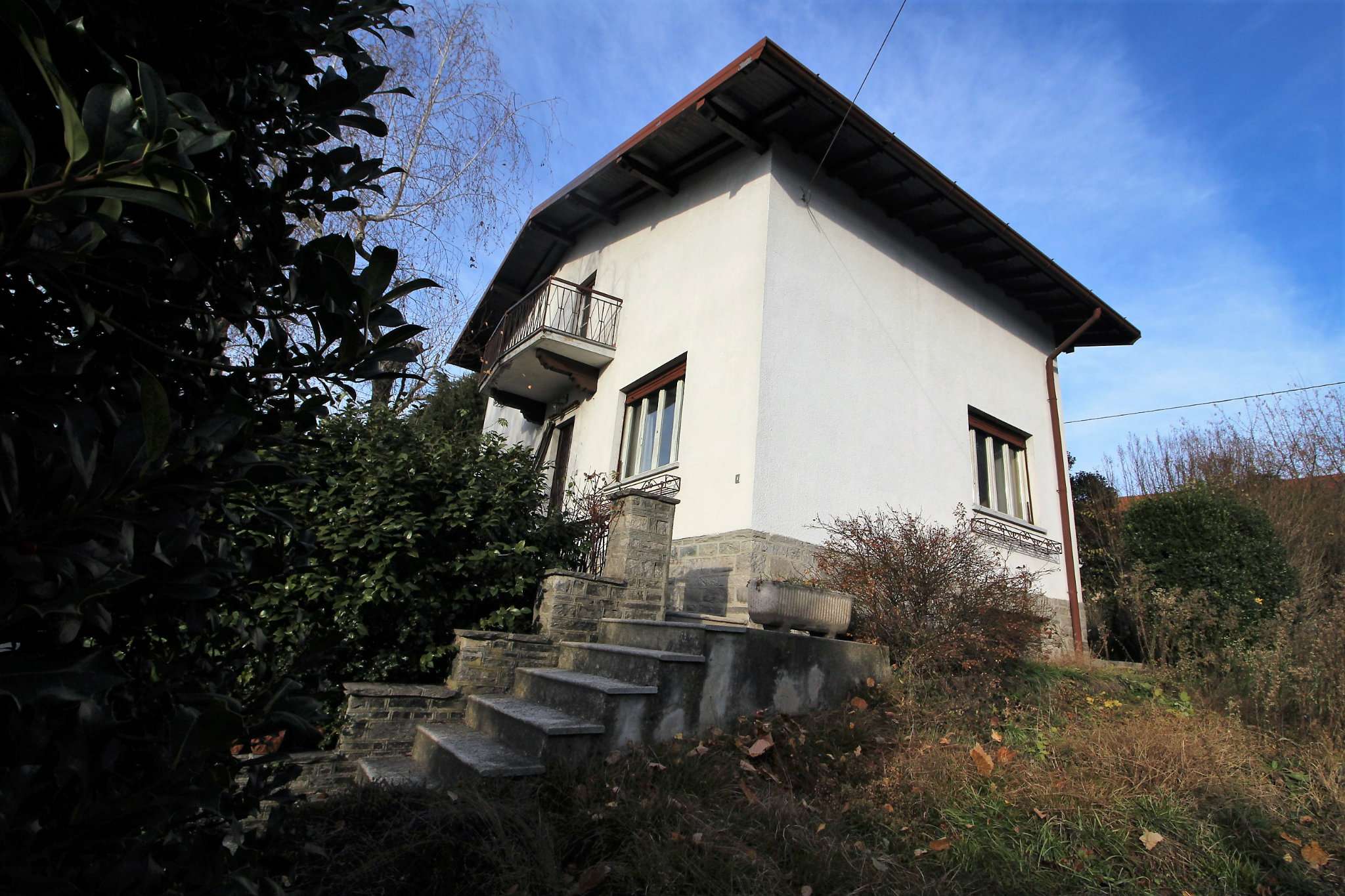 Villa SOMMA LOMBARDO vendita   carducci IMMOBILIARE BRIANTE