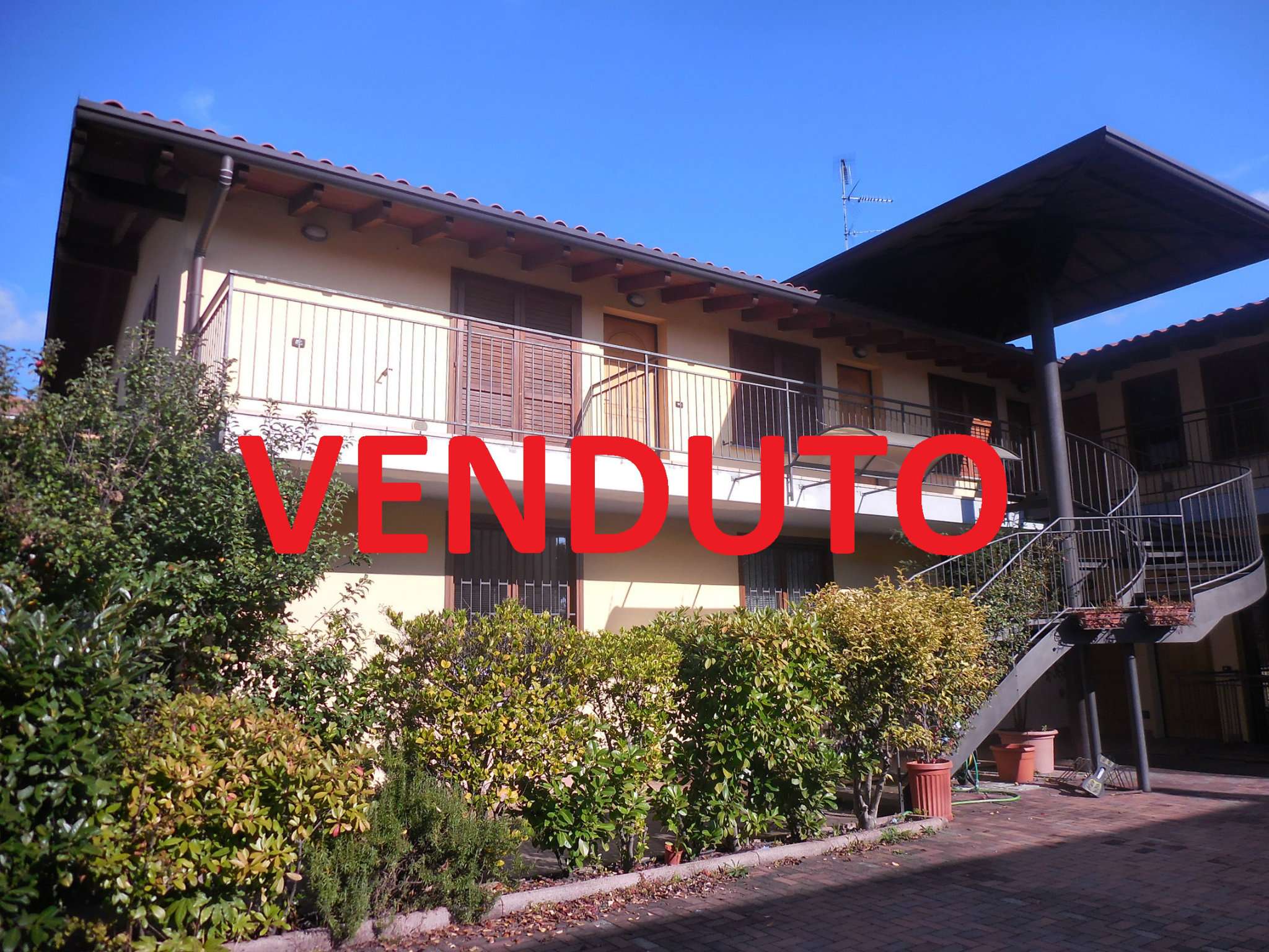  somma-lombardo vendita quart:  immobiliare-briante