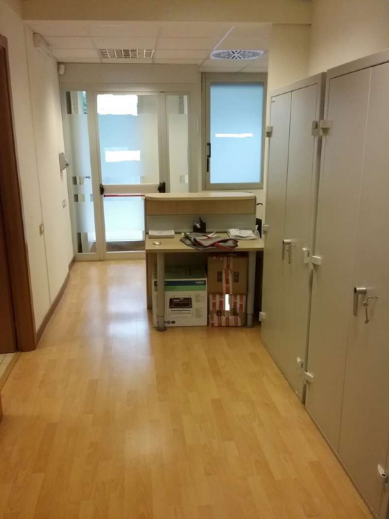 Ufficio - Loc.Com. ROMA affitto  EUROPA  Africa Edil Torrino 2002 s.r.l.