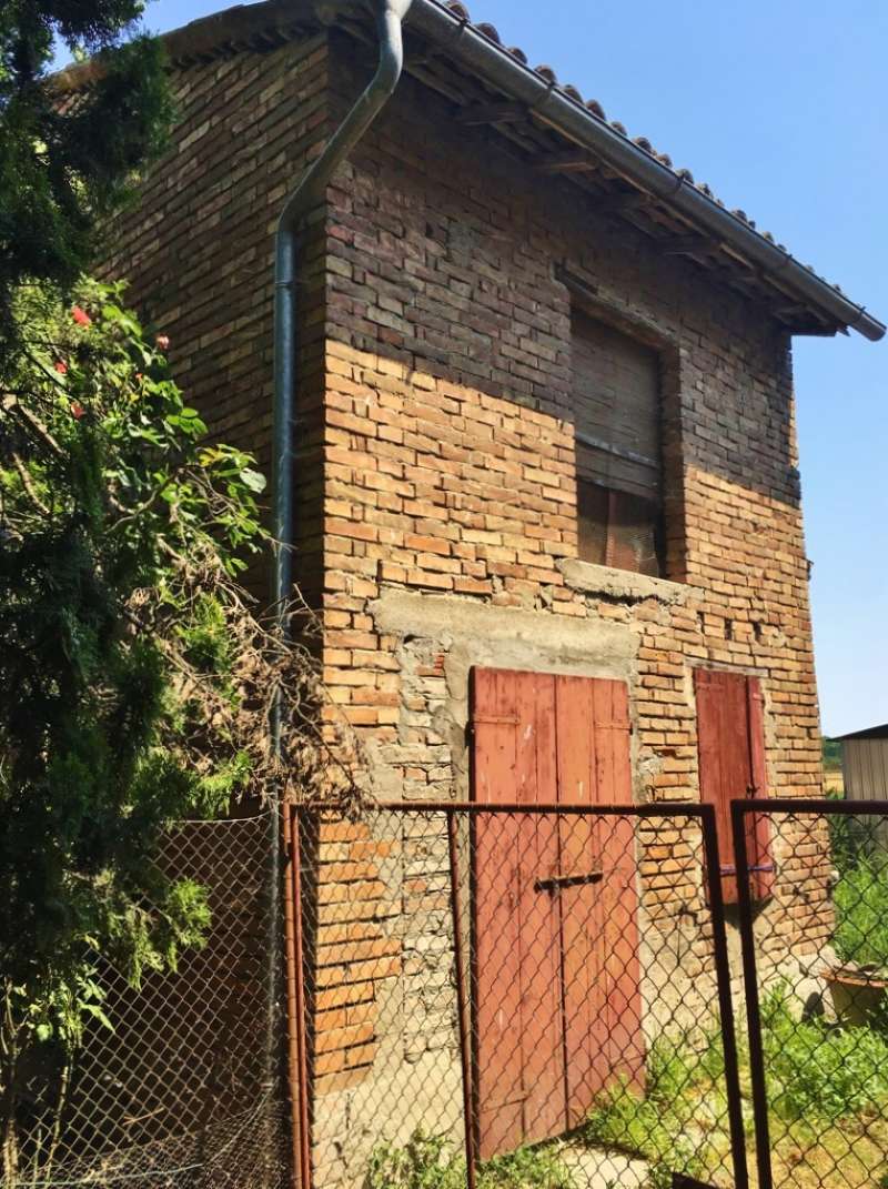 Villa Unifamiliare - Indipendente SISSA TRECASALI vendita   Roma Nava