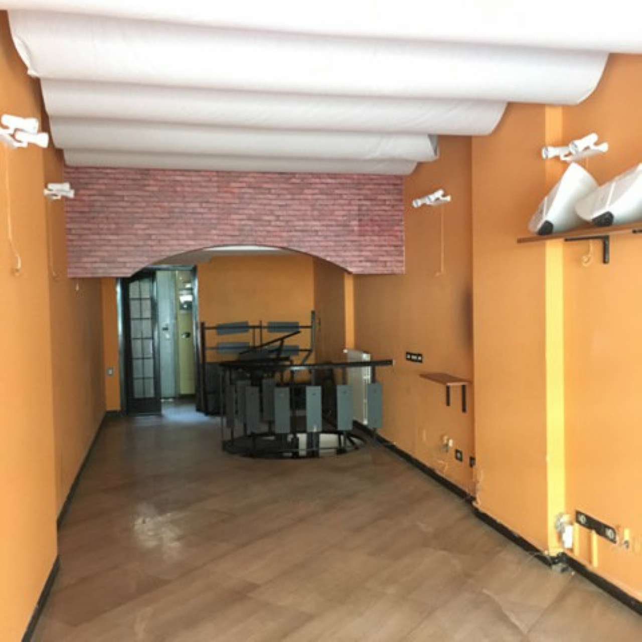  milano vendita quart: repubblica nava