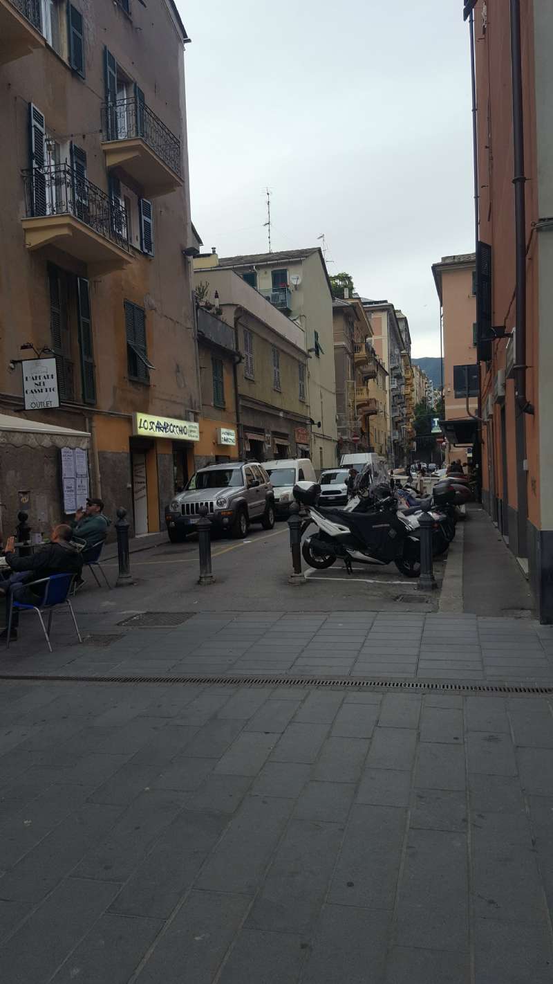  genova vendita quart: sestri p. professionisti-genova