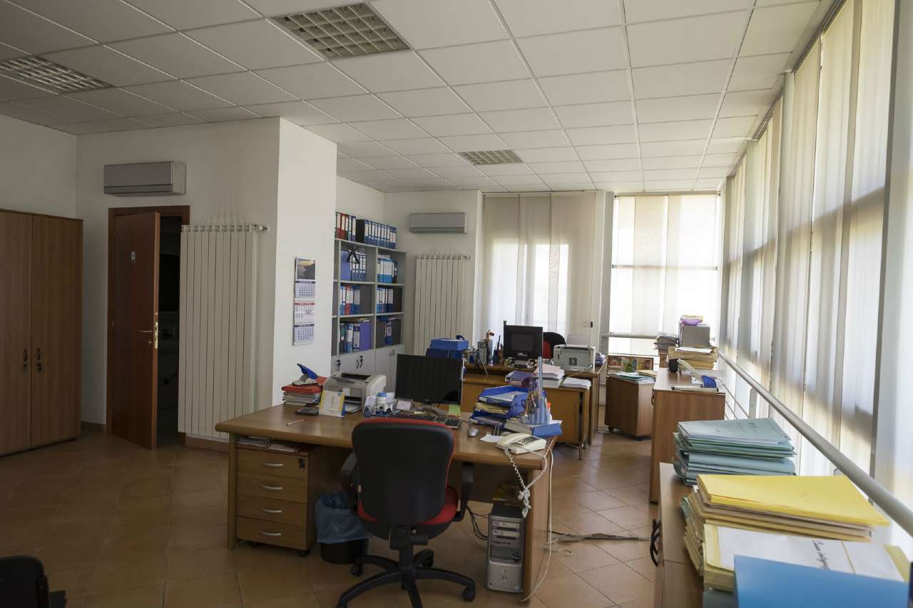 Ufficio - Loc.Com. GENOVA vendita  SAMPIERDARENA Fiumara PROFESSIONISTI GENOVA