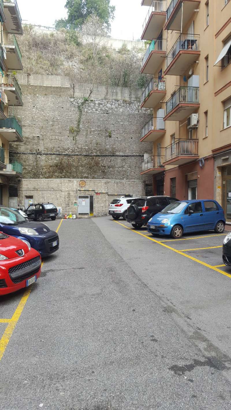 Negozio - Loc.Com. GENOVA vendita  SAN TEODORO bologna PROFESSIONISTI GENOVA