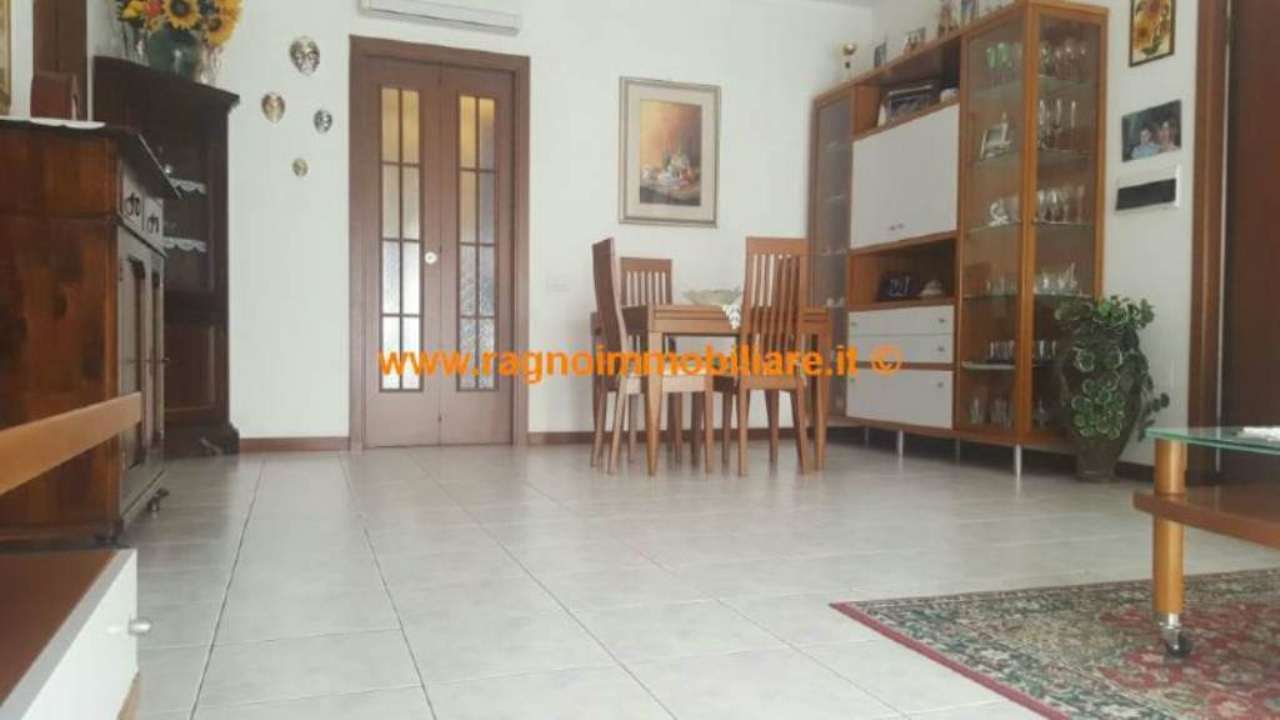 Appartamento ROZZANO vendita    Ragno Immobiliare