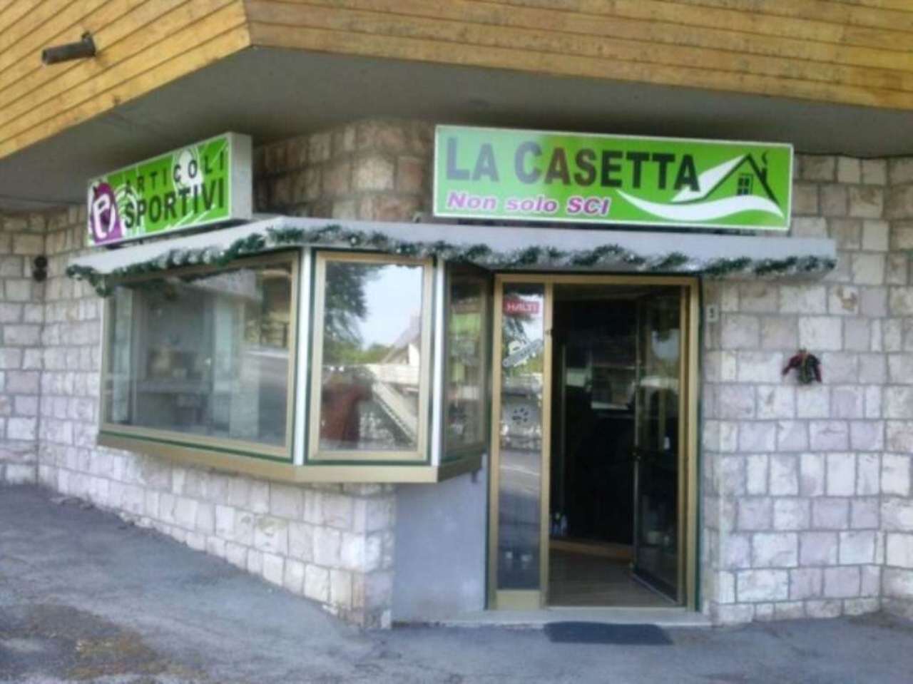 Negozio - Loc.Com. RIETI vendita   dei Villini Vienove Servizi Immobiliari