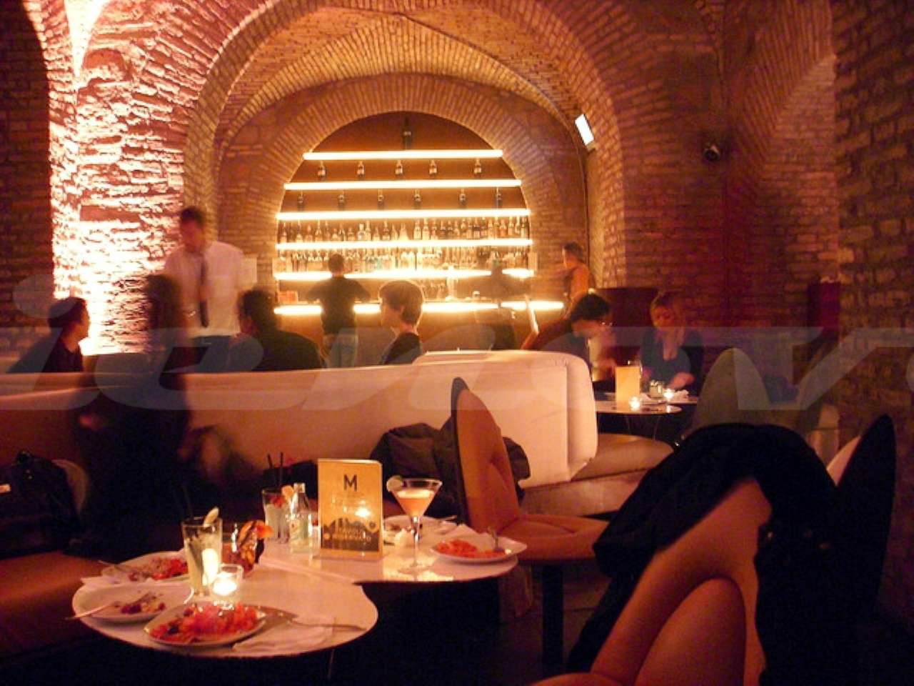 Negozio - Loc.Com. ROMA affitto  ESQUILINO  Pietro Micca Vienove Servizi Immobiliari