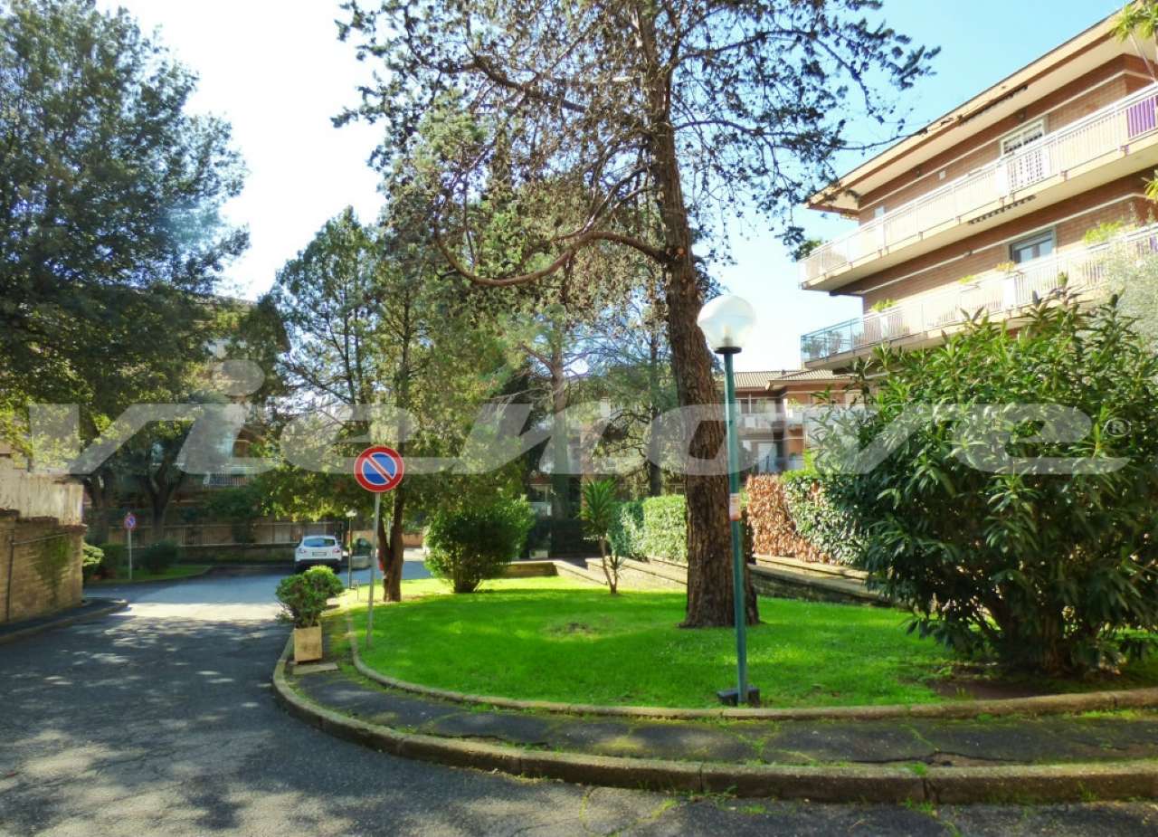 Appartamento ROMA vendita  PORTUENSE (XV MUN.) Enrico di San Martino Valperga Vienove Servizi Immobiliari