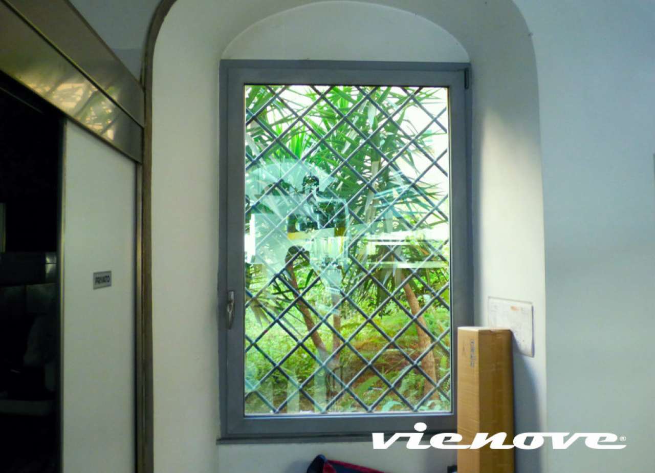 Negozio - Loc.Com. ROMA vendita  ESQUILINO  di Porta Maggiore Vienove Servizi Immobiliari