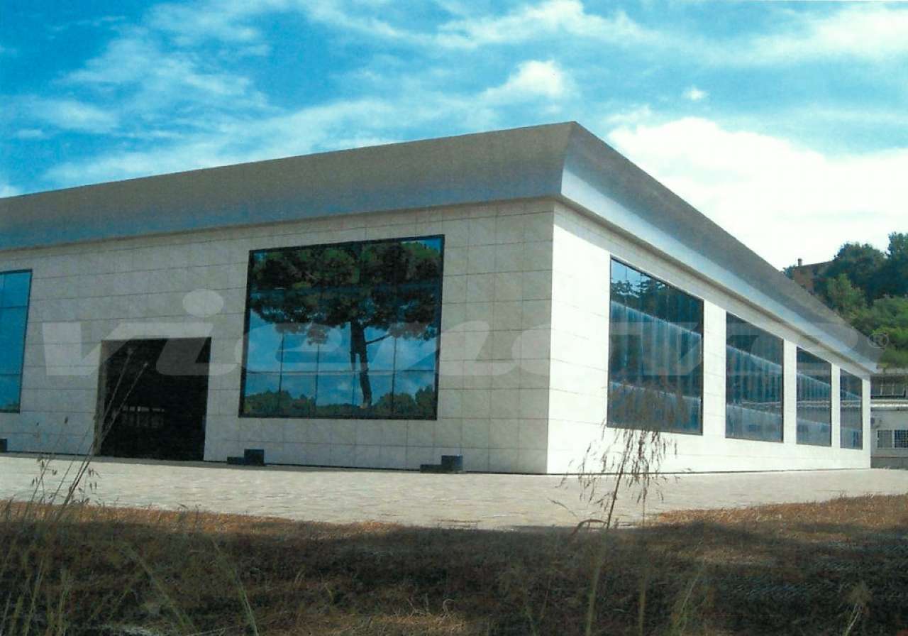 Negozio - Loc.Com. ROMA vendita  MAGLIANA VECCHIA (ZONA DELLA XV MUN.) Fosso della Magliana Vienove Servizi Immobiliari