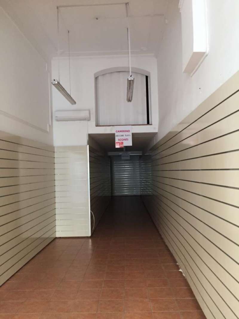 Negozio - Loc.Com. CATANIA vendita  CENTRO STORICO Via Etnea Bnp Paribas Leasing Solutions S.p.A.