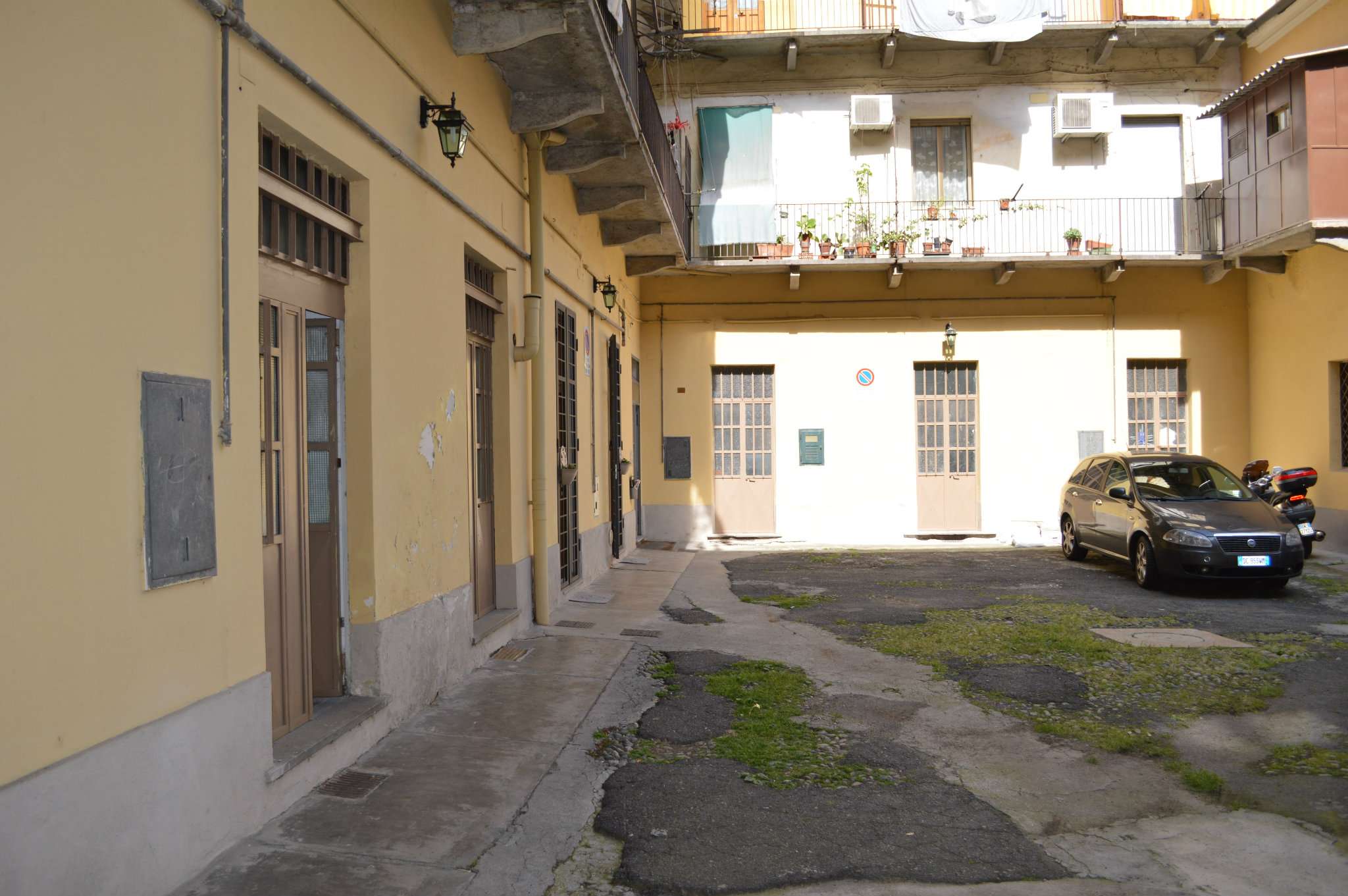 Negozio - Loc.Com. TORINO vendita  VANCHIGLIA via messina Casa Mia S.N.C.