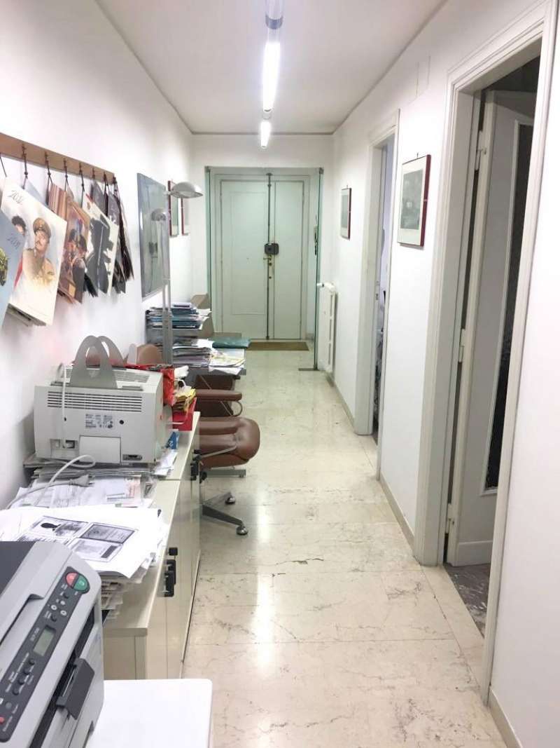 Ufficio - Loc.Com. FIRENZE affitto  CAREGGI  GROUP IMMOBILIARE SAS DI MORANDINI ARIANNA & C.