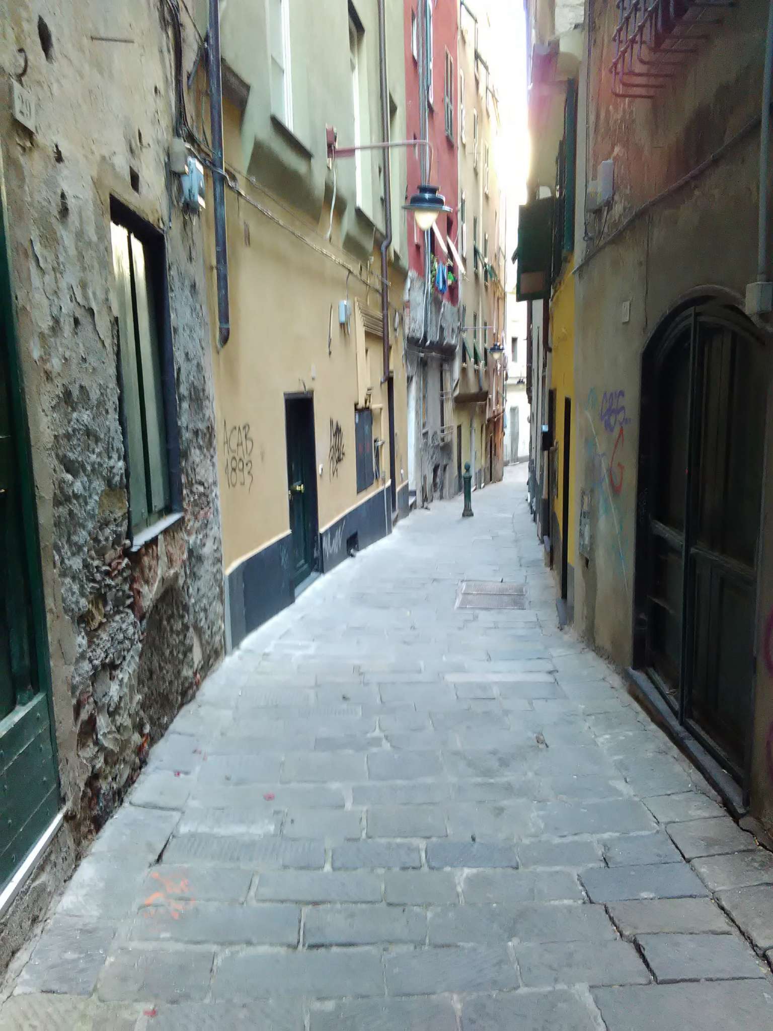 Negozio - Loc.Com. GENOVA affitto  CENTRO STORICO Vico della Neve A.R.T.E. Azienda Regionale Territoriale per l'edilizia della Provincia di Genova