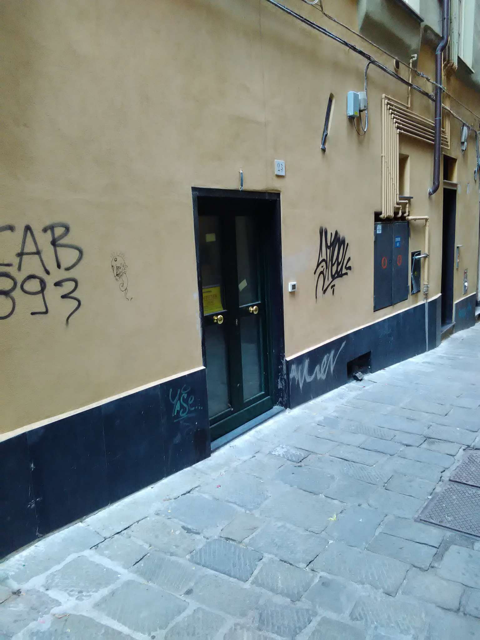 Negozio - Loc.Com. GENOVA affitto  CENTRO STORICO Vico della Neve A.R.T.E. Azienda Regionale Territoriale per l'edilizia della Provincia di Genova