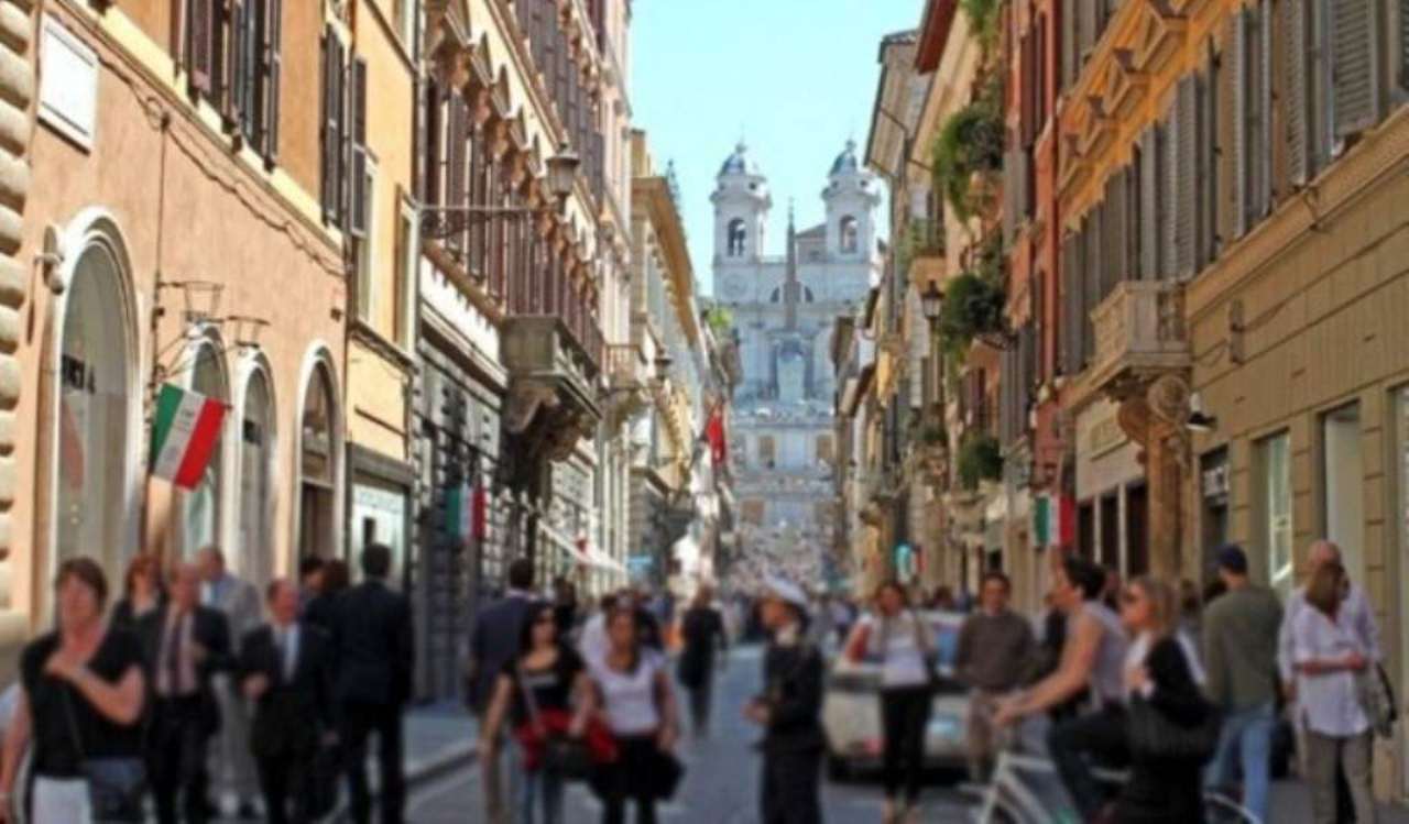 Negozio - Loc.Com. ROMA affitto  Centro storico del Corso Agenzia Immobiliare Mennuni