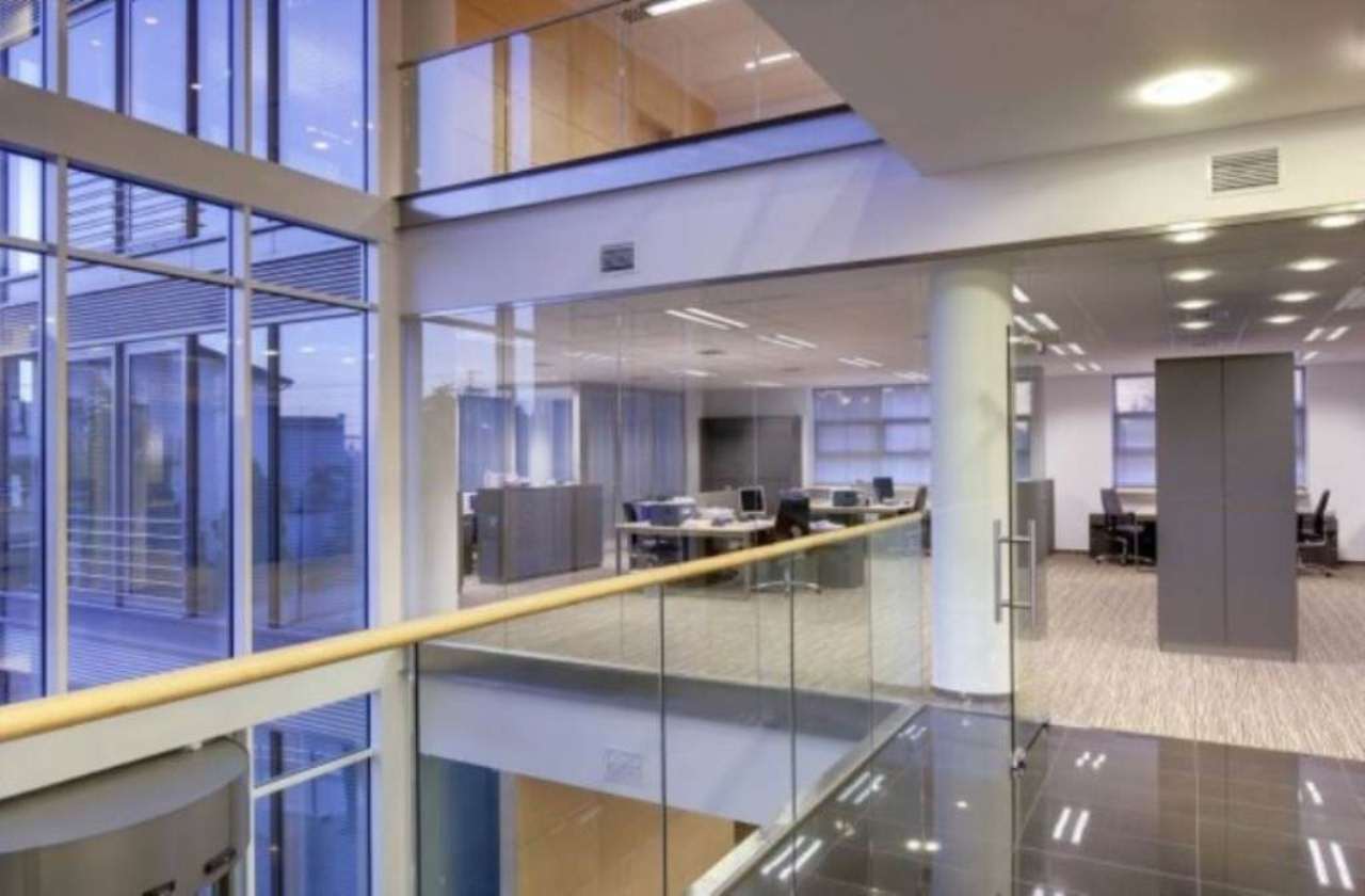 Ufficio - Loc.Com. ROMA vendita  RE DI ROMA Re di Roma Agenzia Immobiliare Mennuni