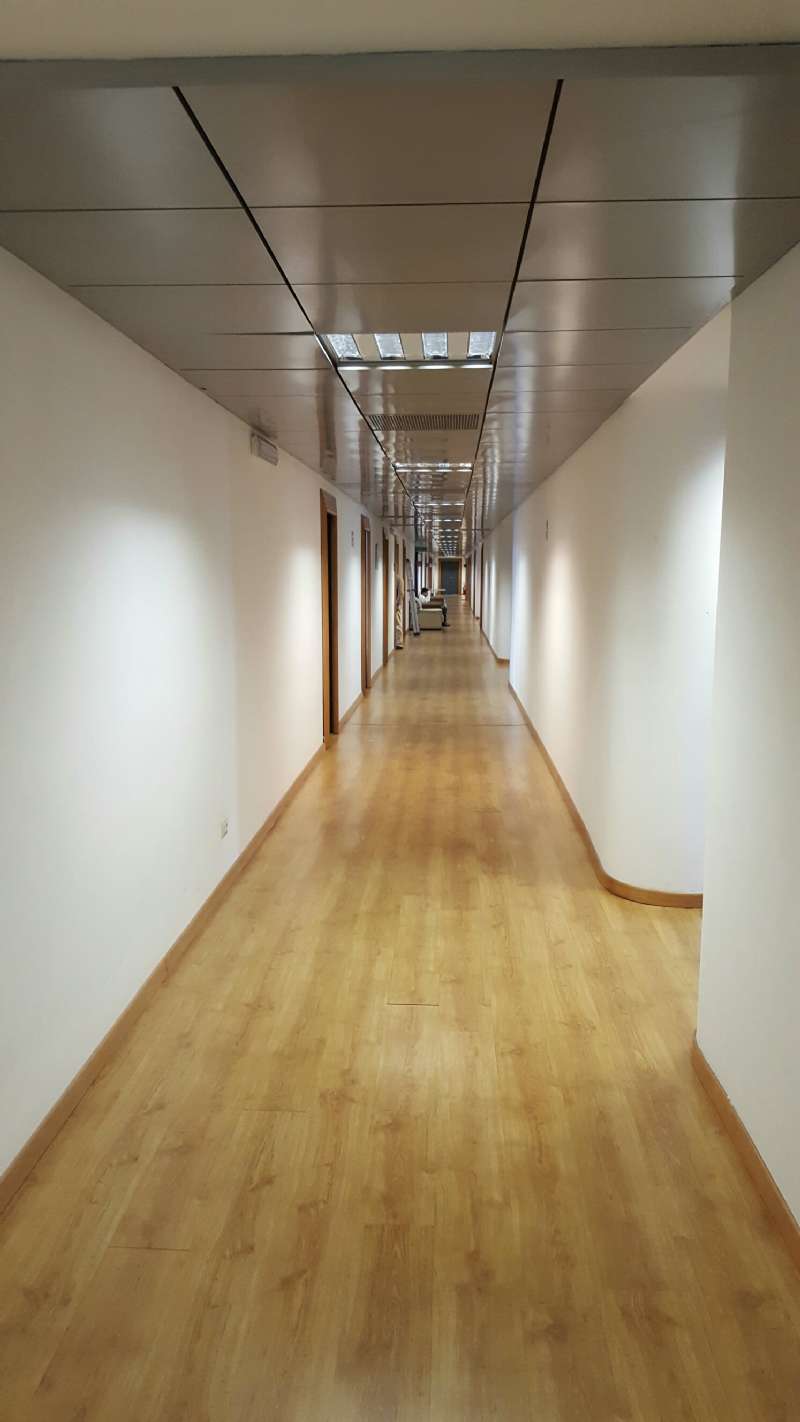 Ufficio - Loc.Com. ROMA affitto  Centro storico Viale Castro Pretorio Agenzia Immobiliare Mennuni