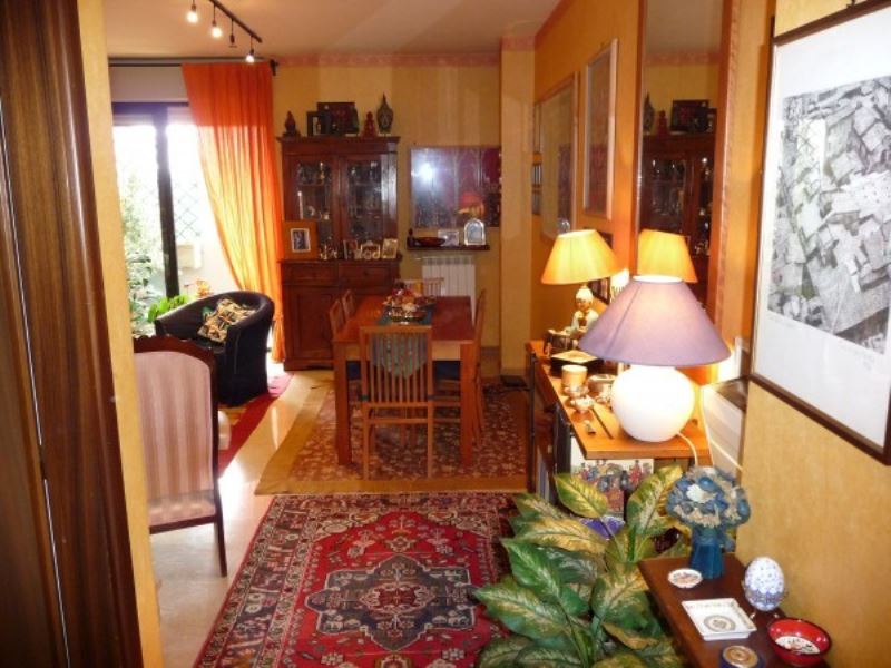 Appartamento ROMA vendita  ARDEATINO  Londra Agenzia Immobiliare Mennuni