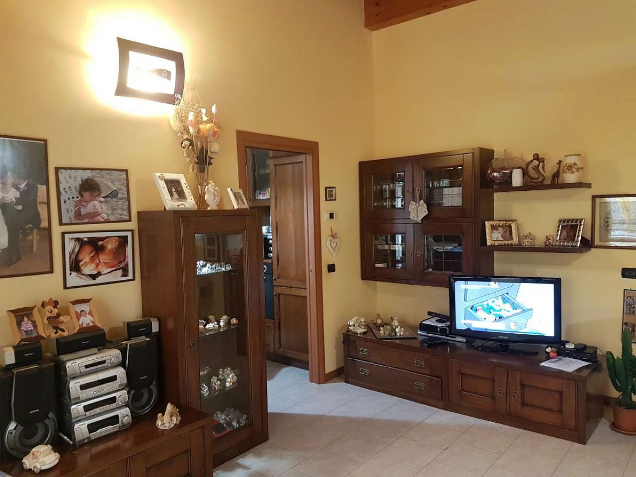 Appartamento CARONNO VARESINO vendita   Donatori di Sanguer Studio Tecnico Immobiliare Da Pos s.n.c.