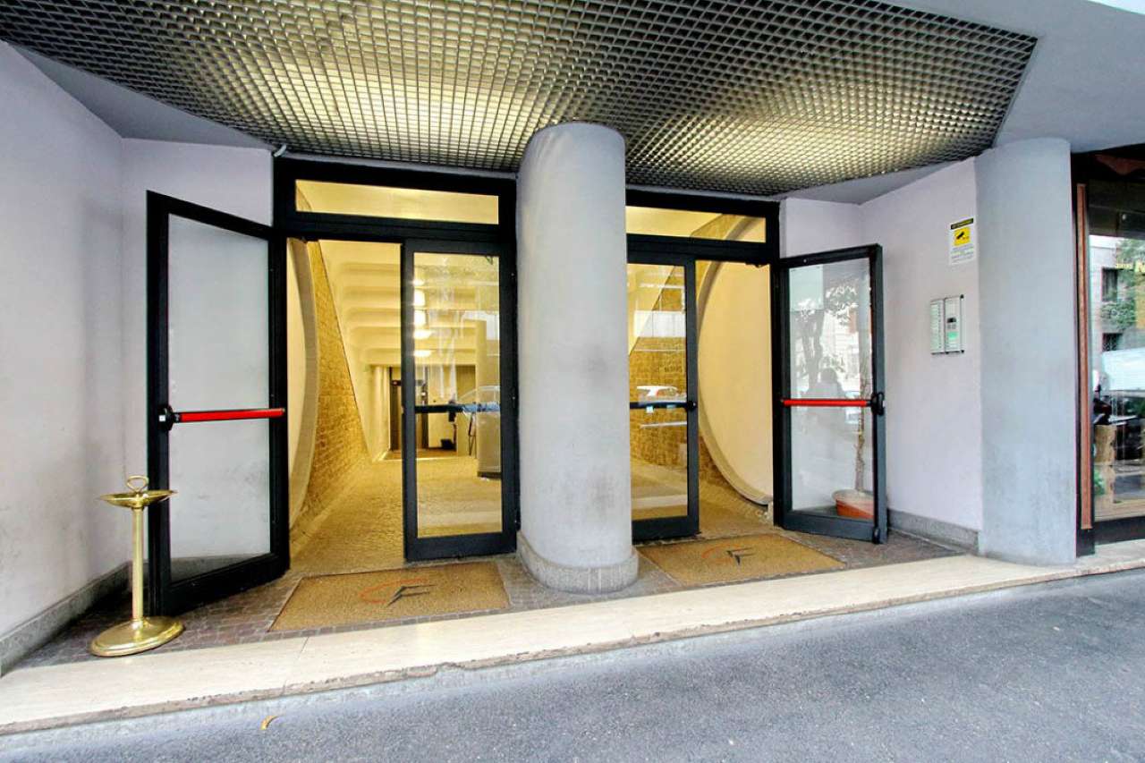 Ufficio - Loc.Com. ROMA affitto  PRATI Valadier immobiliare Capitolina s.r.l.