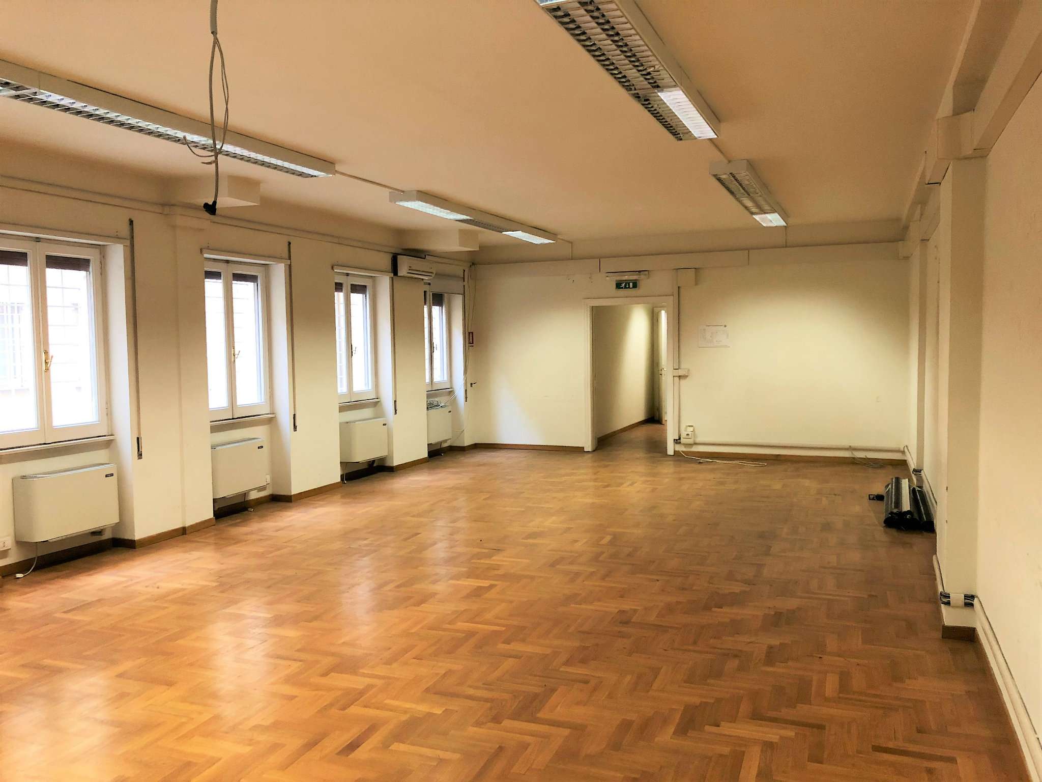 Ufficio - Loc.Com. ROMA affitto  Centro storico Santa Maria in Via immobiliare Capitolina s.r.l.