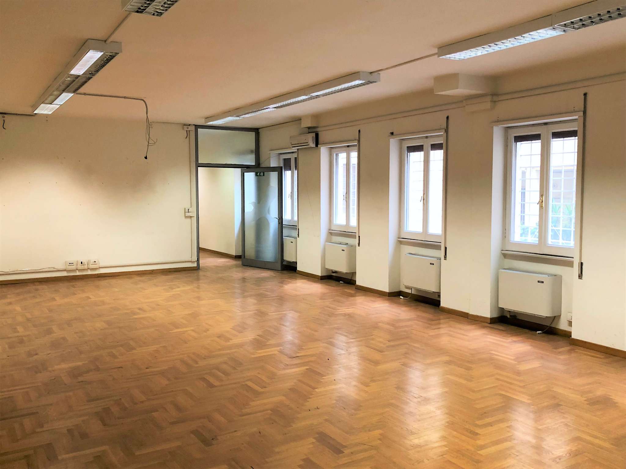 Ufficio - Loc.Com. ROMA affitto  Centro storico Santa Maria in Via immobiliare Capitolina s.r.l.