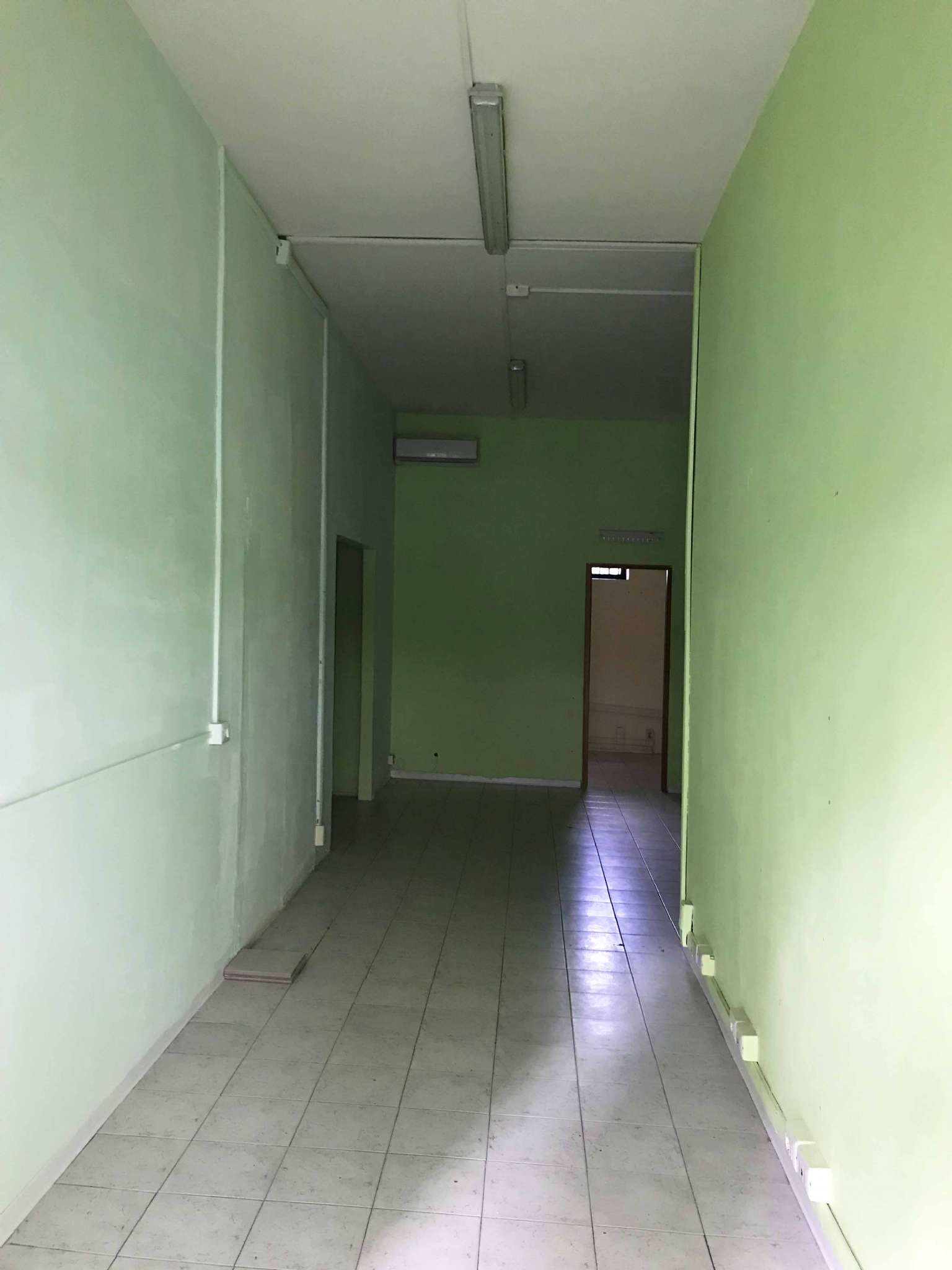 Negozio - Loc.Com. ROMA affitto  NUOVO SALARIO Gaspare Pacchiarotti SIF Soluzioni Immobiliari