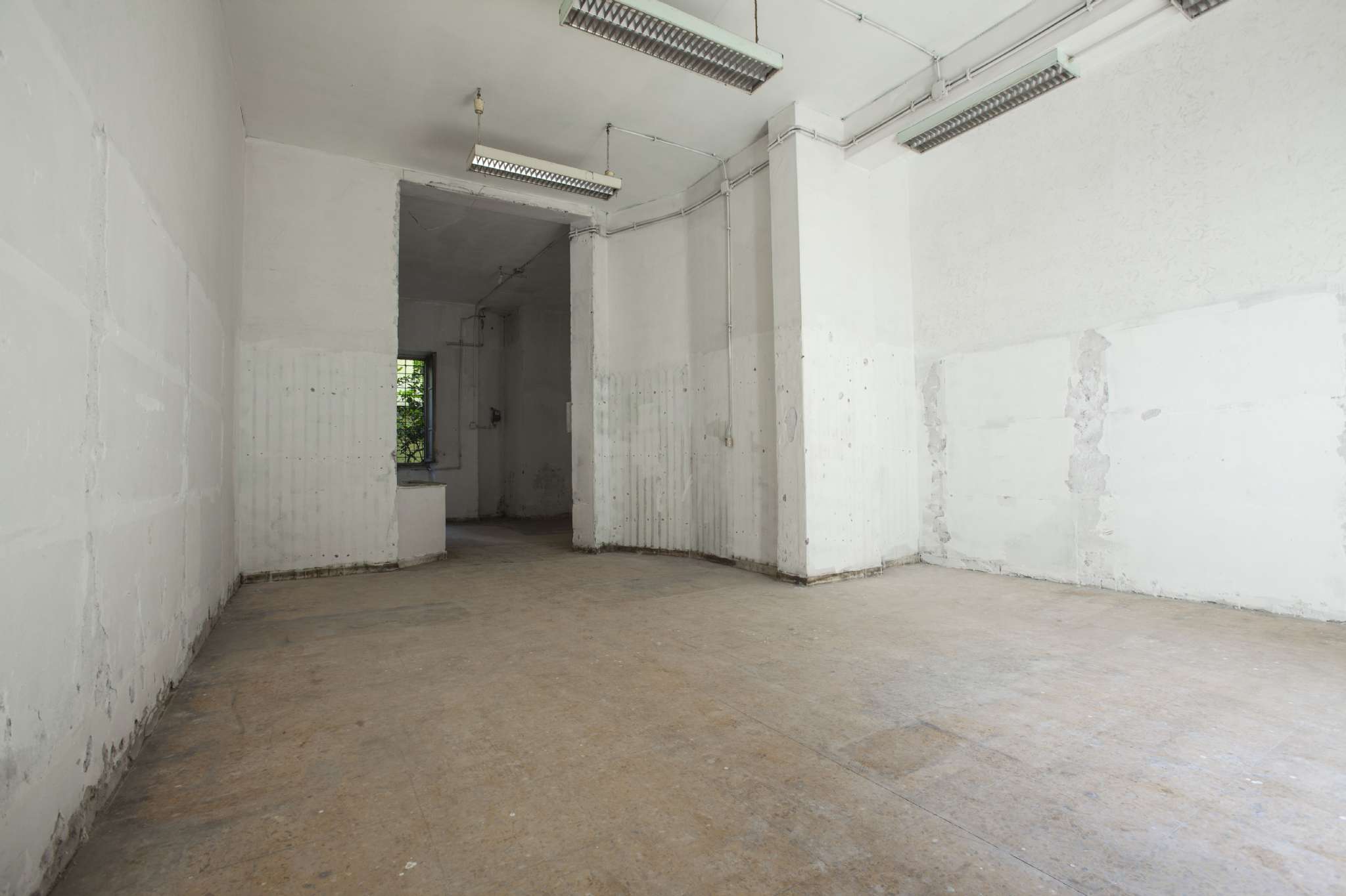 Negozio - Loc.Com. ROMA affitto  TRIESTE (II MUN.) Via Tripoli SIF Soluzioni Immobiliari