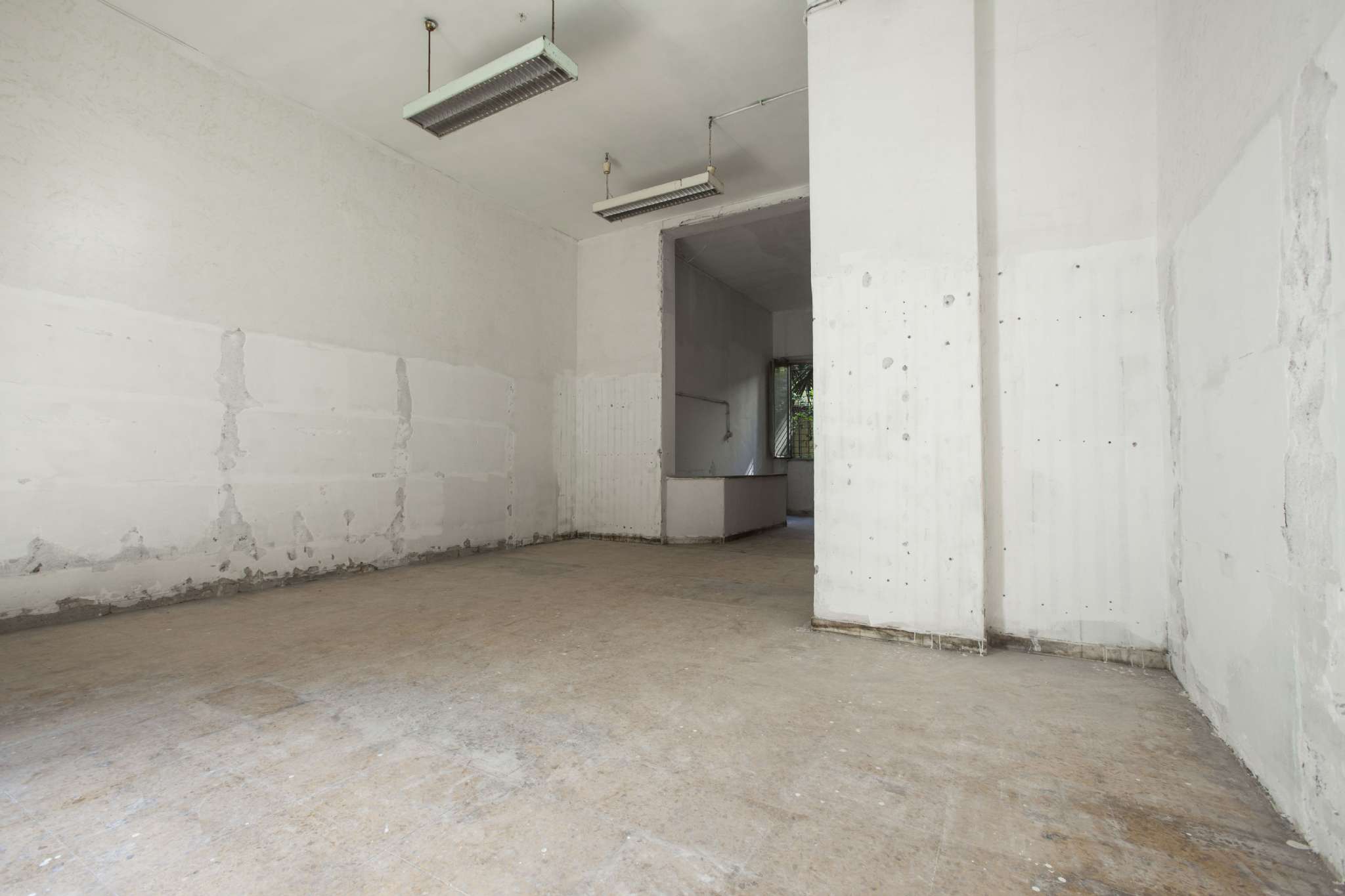 Negozio - Loc.Com. ROMA affitto  TRIESTE (II MUN.) Via Tripoli SIF Soluzioni Immobiliari