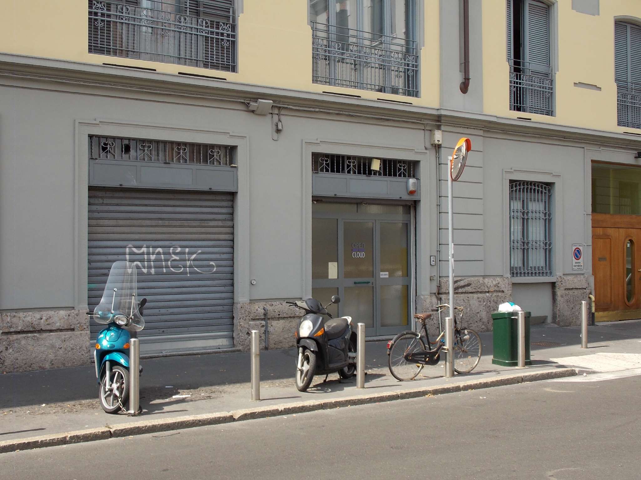 Show Room MILANO affitto  CORVETTO Sannio Intermedia