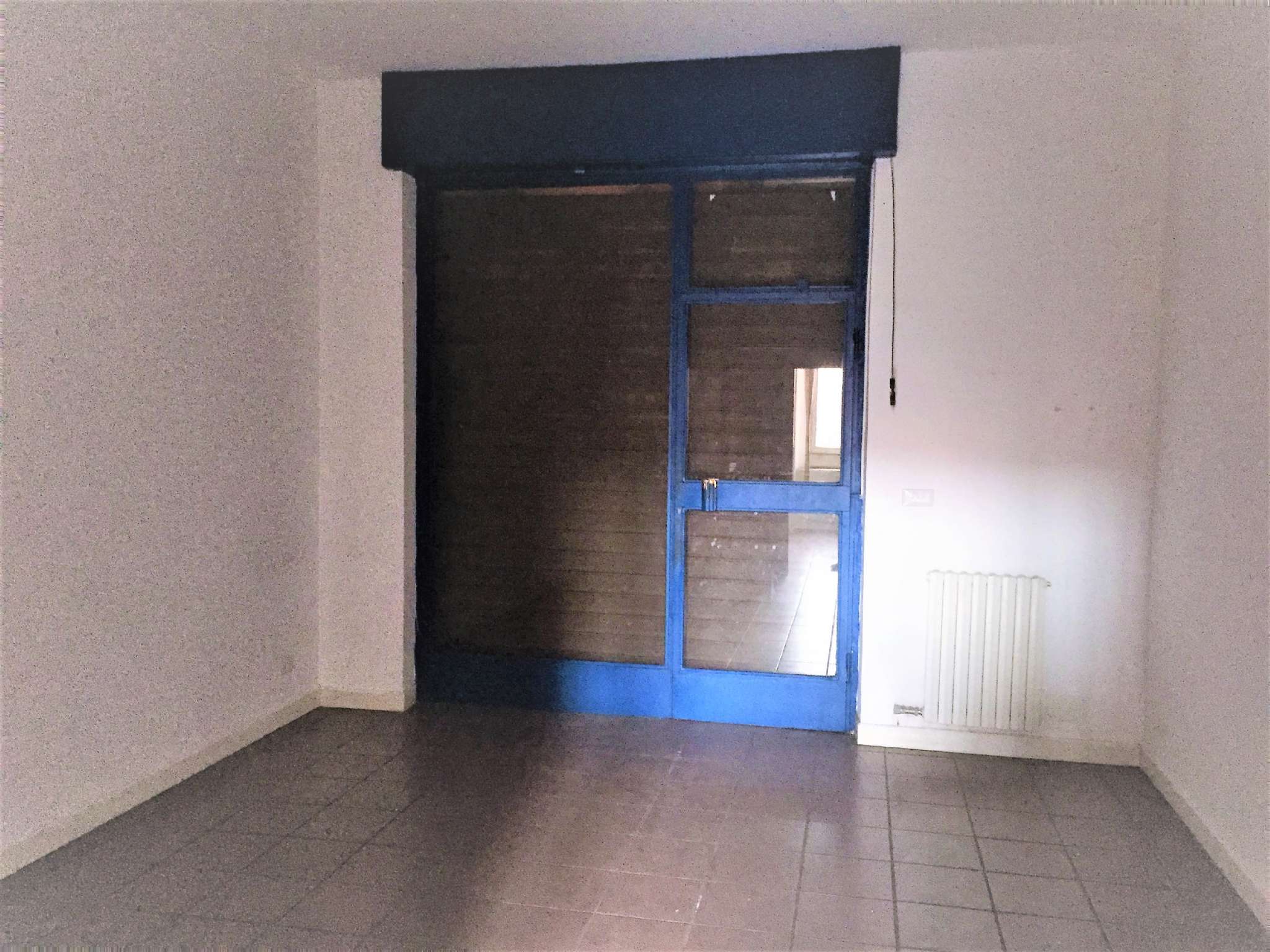 Negozio - Loc.Com. MILANO affitto  CHIESA ROSSA Volvinio Intermedia