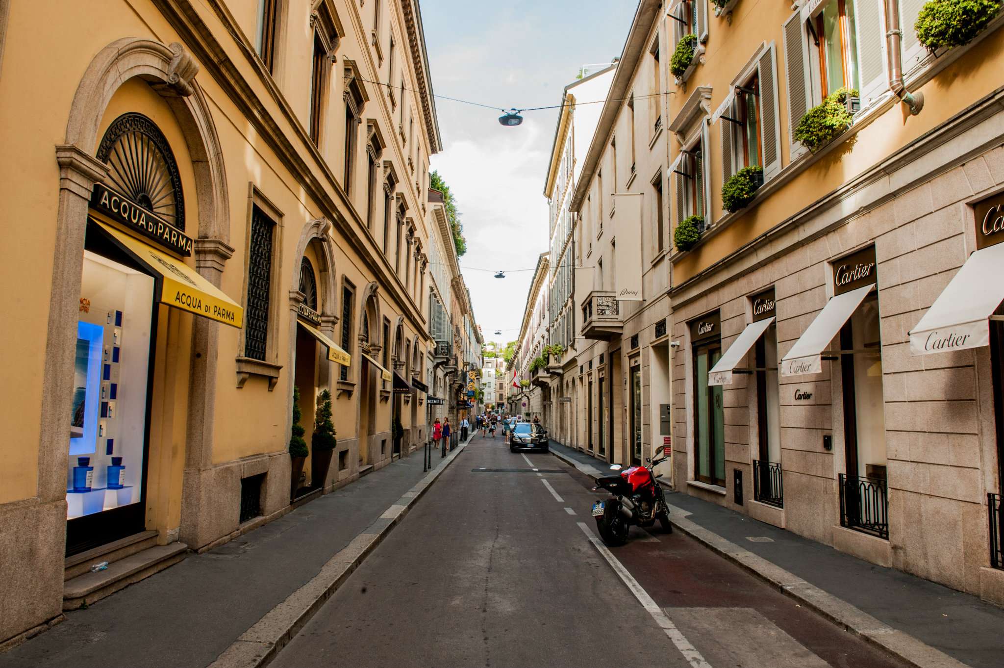 Negozio - Loc.Com. MILANO affitto  CENTRO STORICO San Babila Italia Fudosan Real Estate