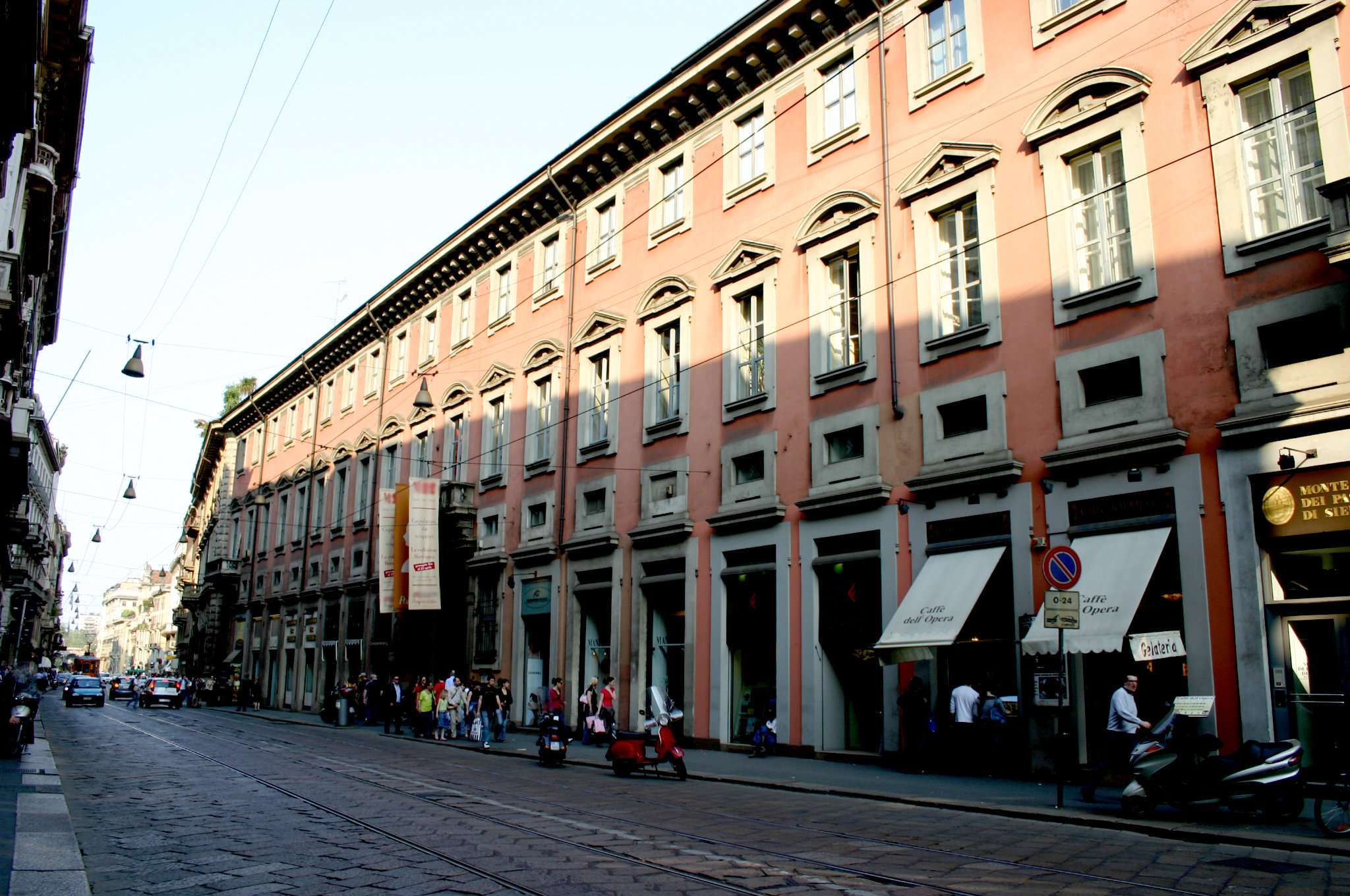 Negozio - Loc.Com. MILANO affitto  CENTRO STORICO Manzoni Italia Fudosan Real Estate