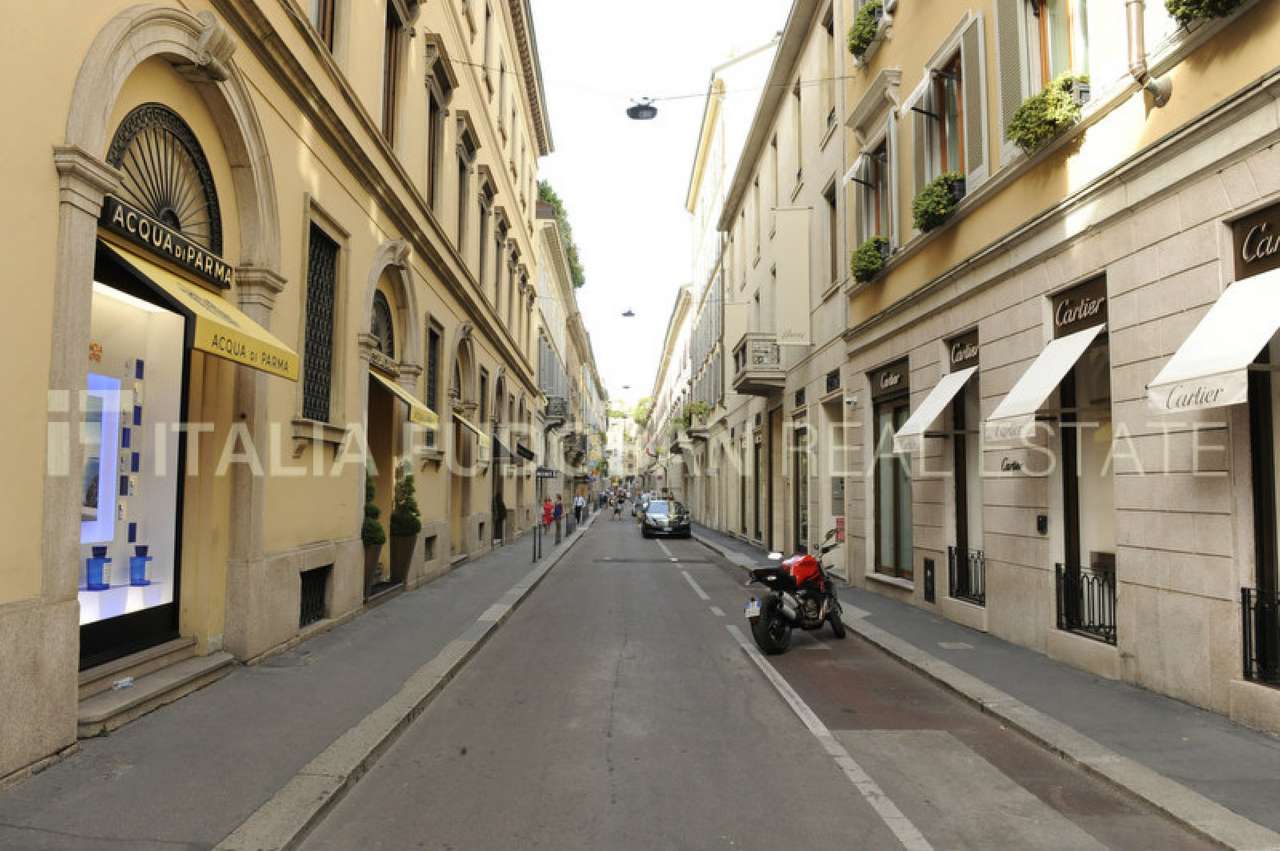 Show Room MILANO vendita  CENTRO STORICO Montenapoleone Italia Fudosan Real Estate