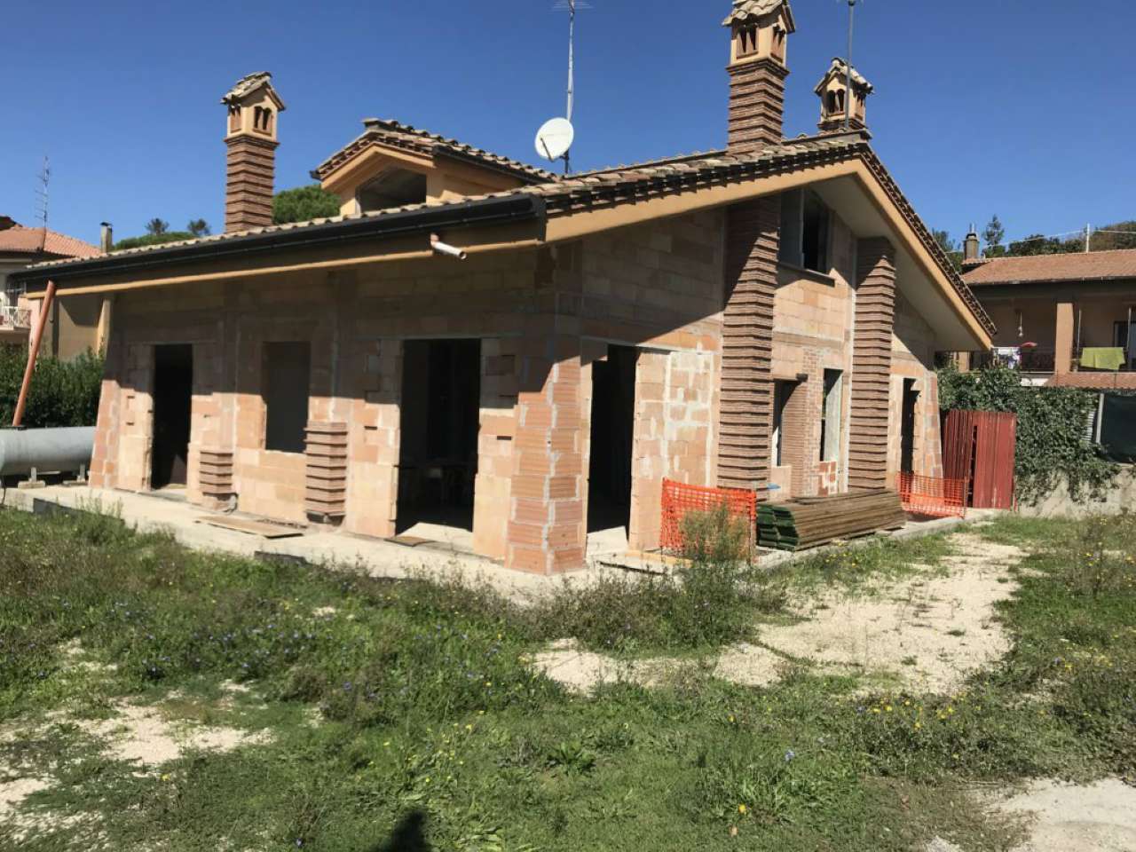 Villa Trifamiliare GROTTAFERRATA vendita   valle della noce Kreaworld di Altieri Martina