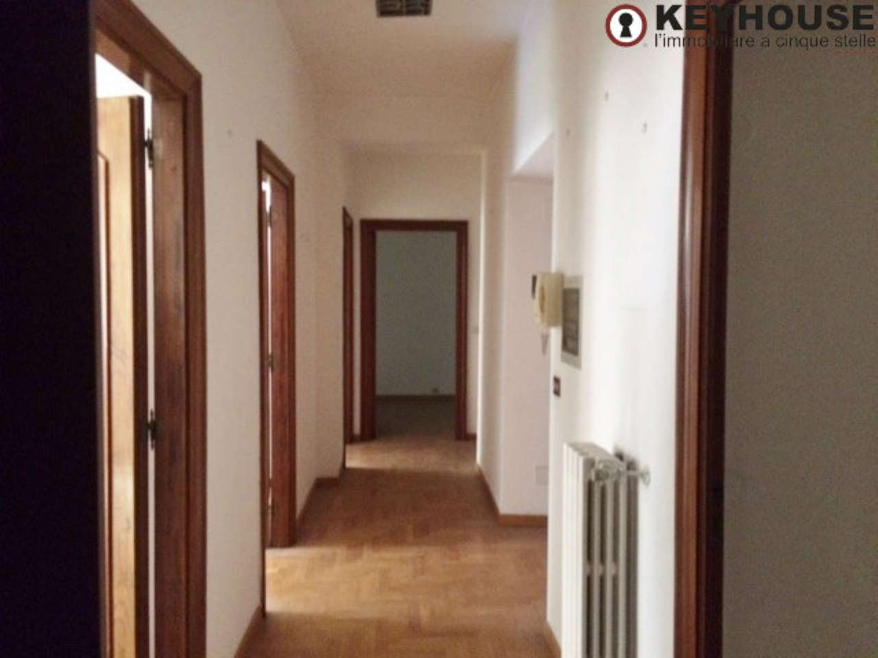 Ufficio - Loc.Com. ROMA affitto  Centro storico Frattina KEYHOUSE IMMOBILIARE SRL