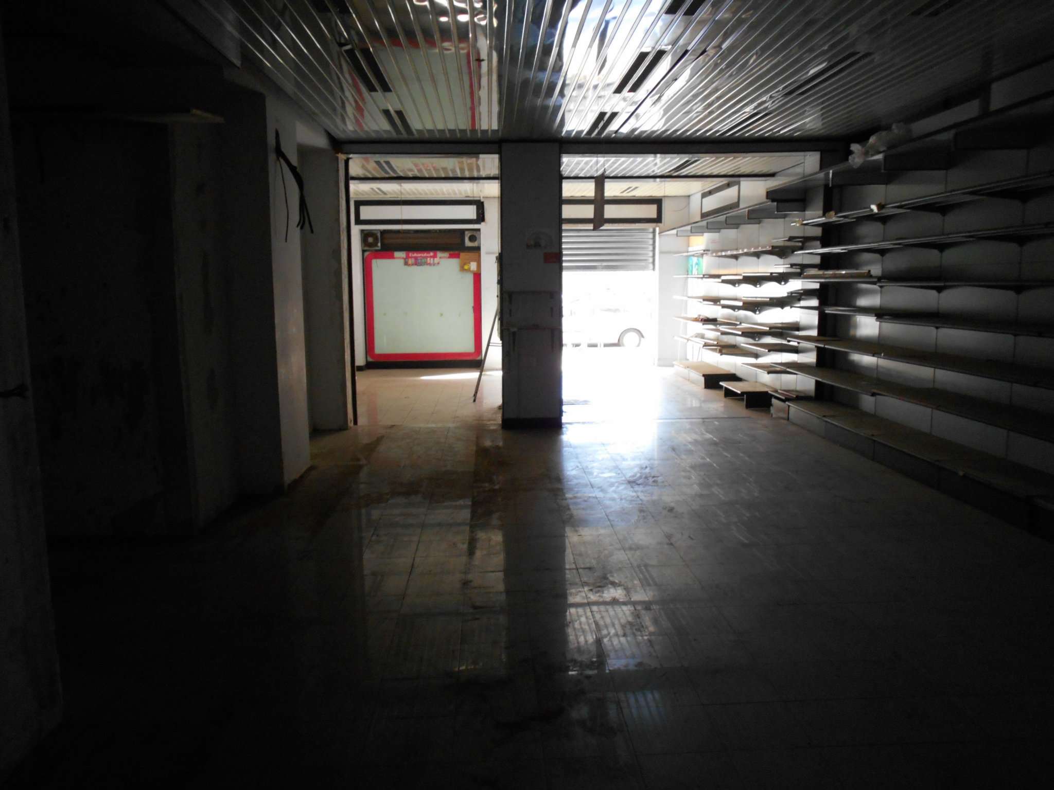 Negozio - Loc.Com. ROMA affitto  APPIA NUOVA Gino Capponi L'Affittafacile