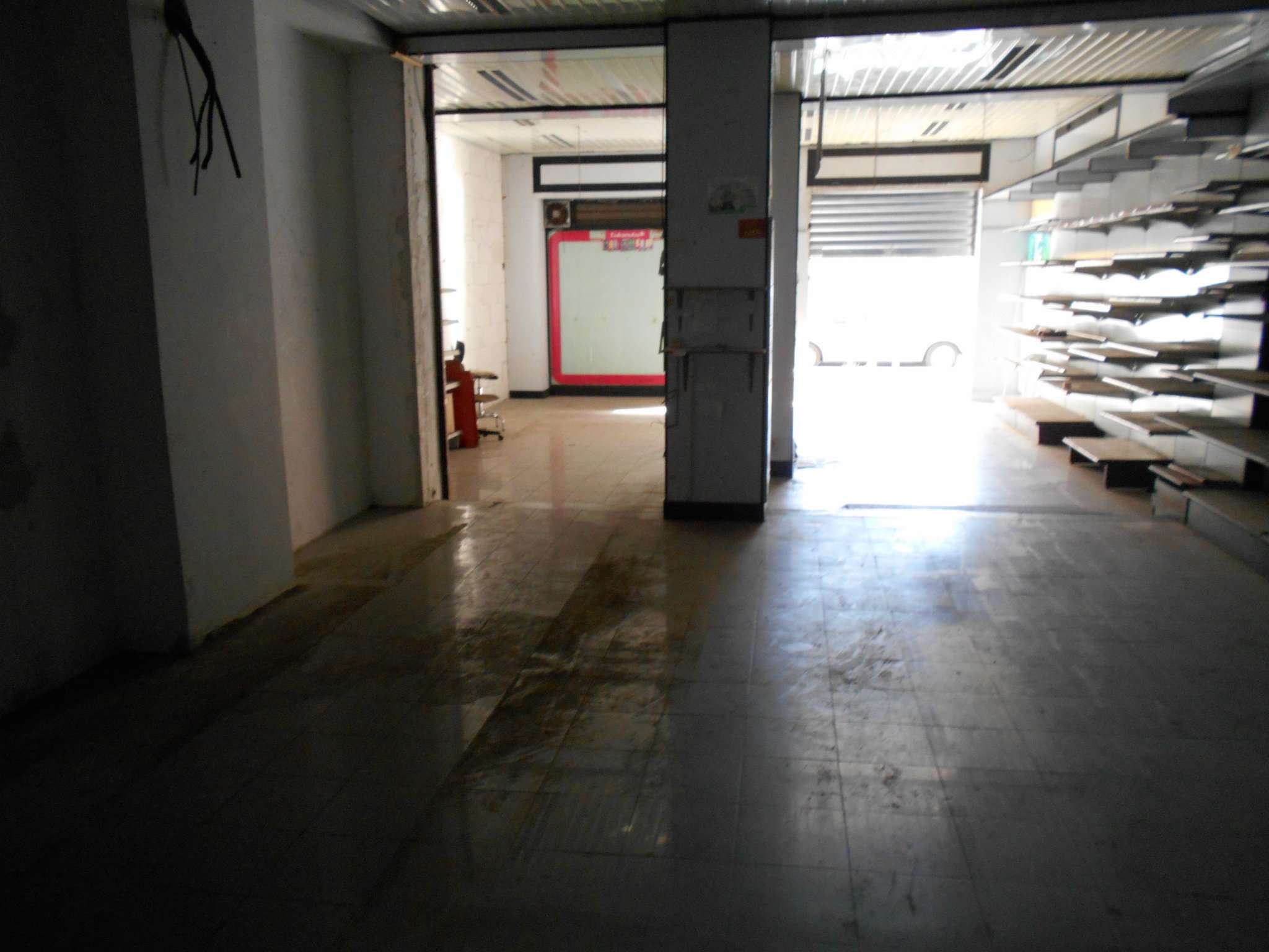 Negozio - Loc.Com. ROMA affitto  APPIA NUOVA Gino Capponi L'Affittafacile