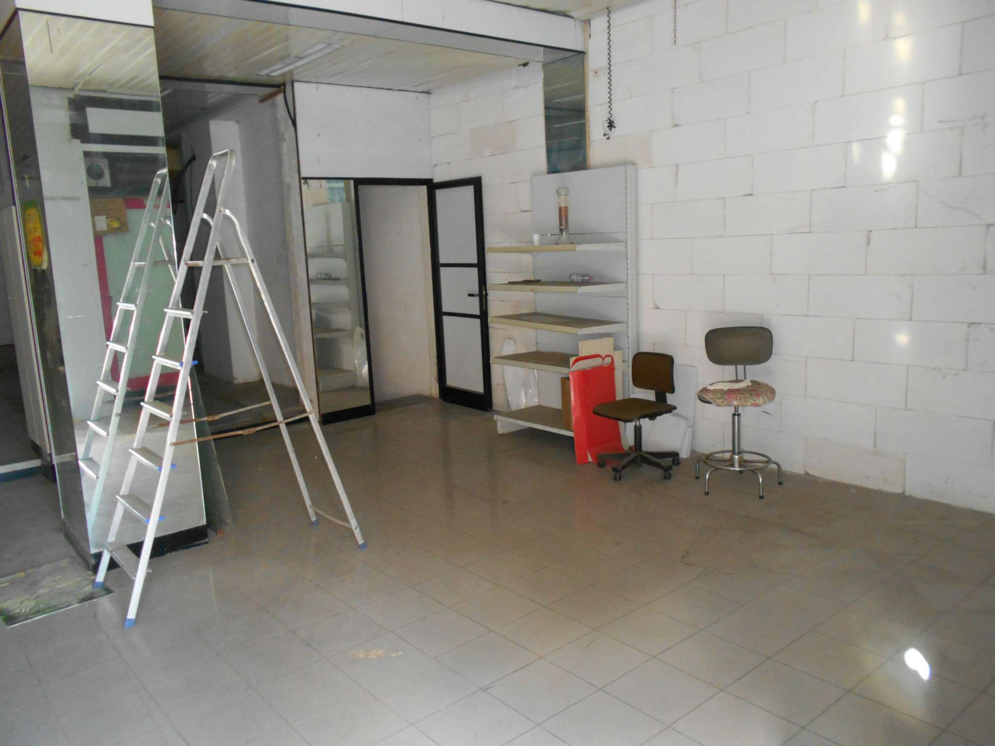 Negozio - Loc.Com. ROMA affitto  APPIA NUOVA Gino Capponi L'Affittafacile