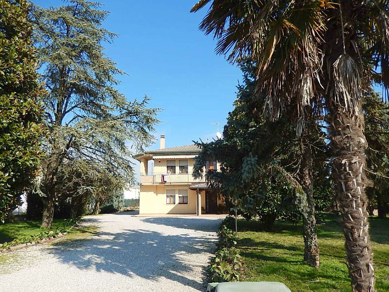 Villa SANT