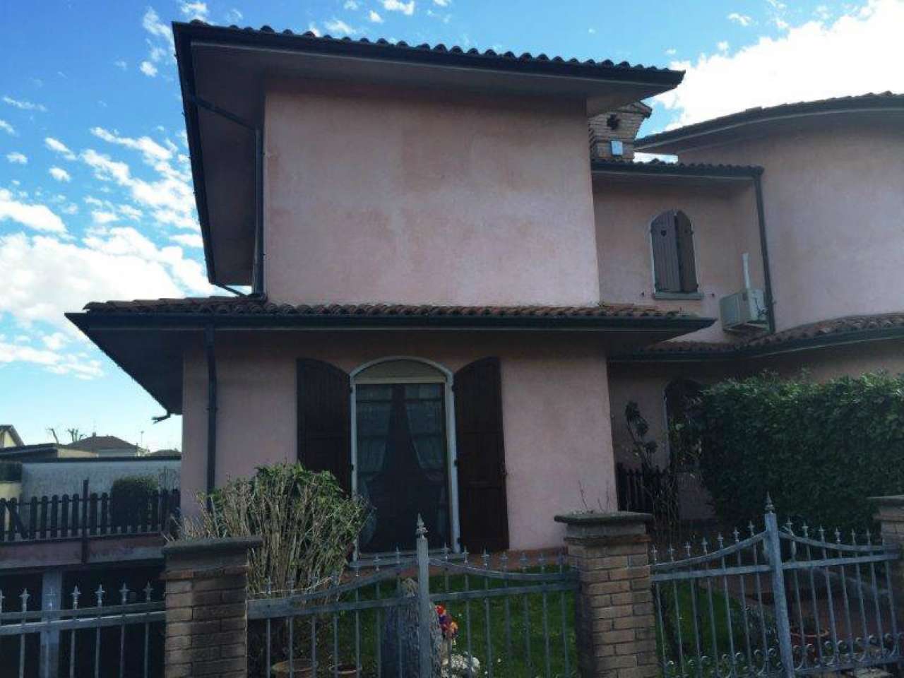 Villa Bifamiliare MONTE CREMASCO vendita    Immobiliare Pandino