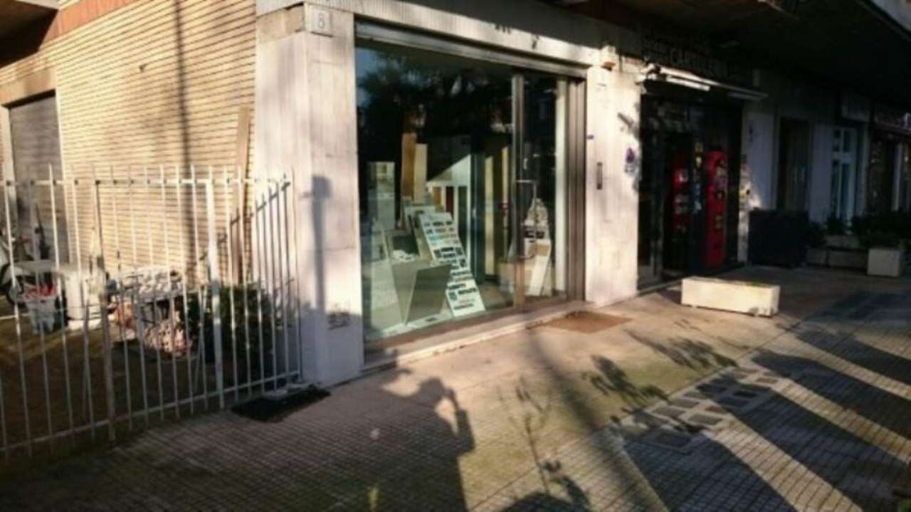 Negozio - Loc.Com. ROMA vendita  GIANICOLENSE (XV MUN.) Alberto Pepere Immobiliare Santacroce S.R.L.