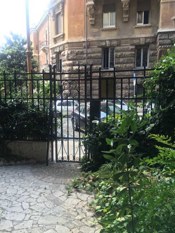 Ufficio - Loc.Com. ROMA affitto  TRIESTE (II MUN.) DORA Immobiliare Santacroce S.R.L.