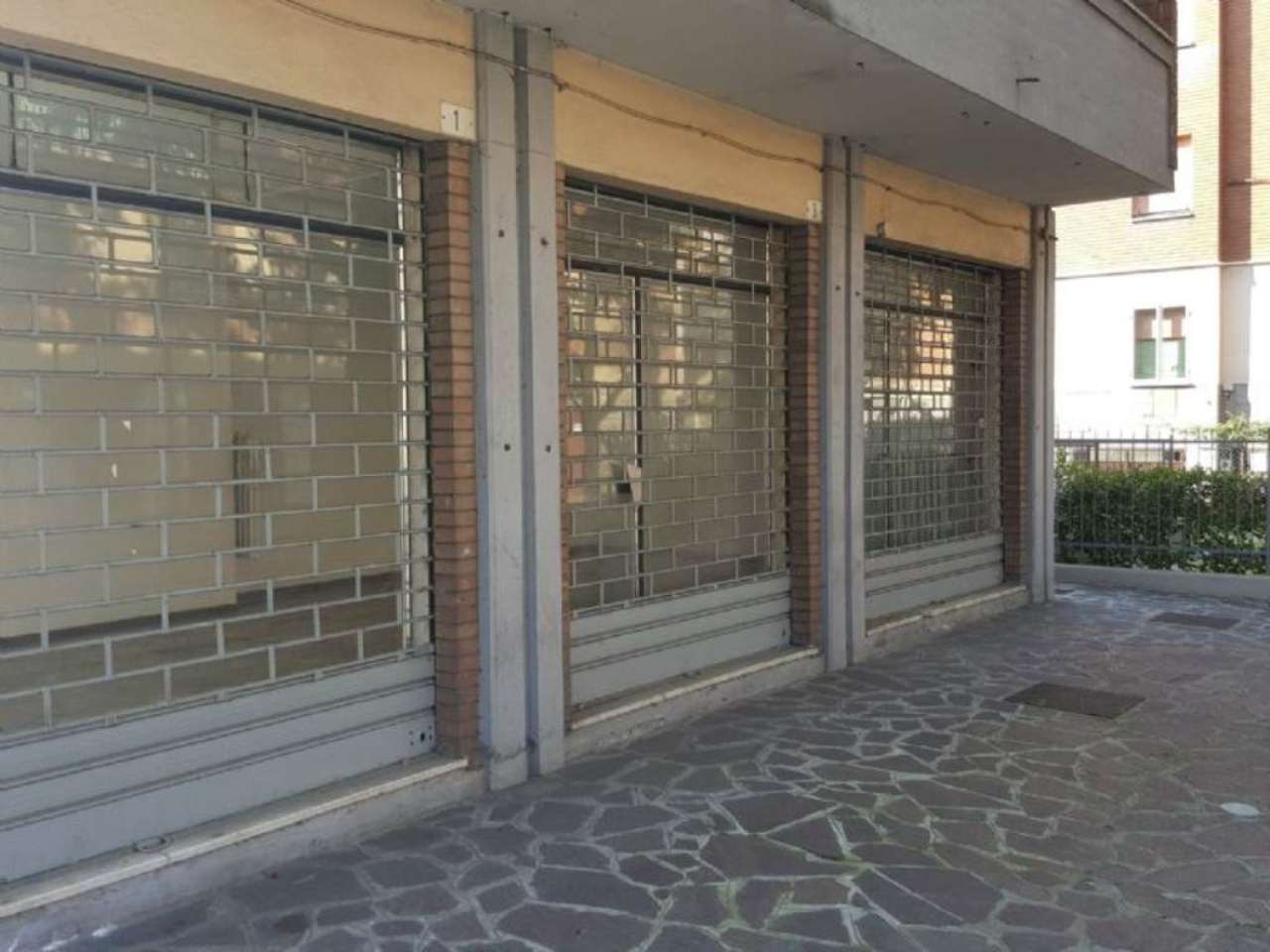 Negozio - Loc.Com. MODENA affitto  SAN FAUSTINO  Domus Gest Immobiliare & Viroka S.r.l.s.