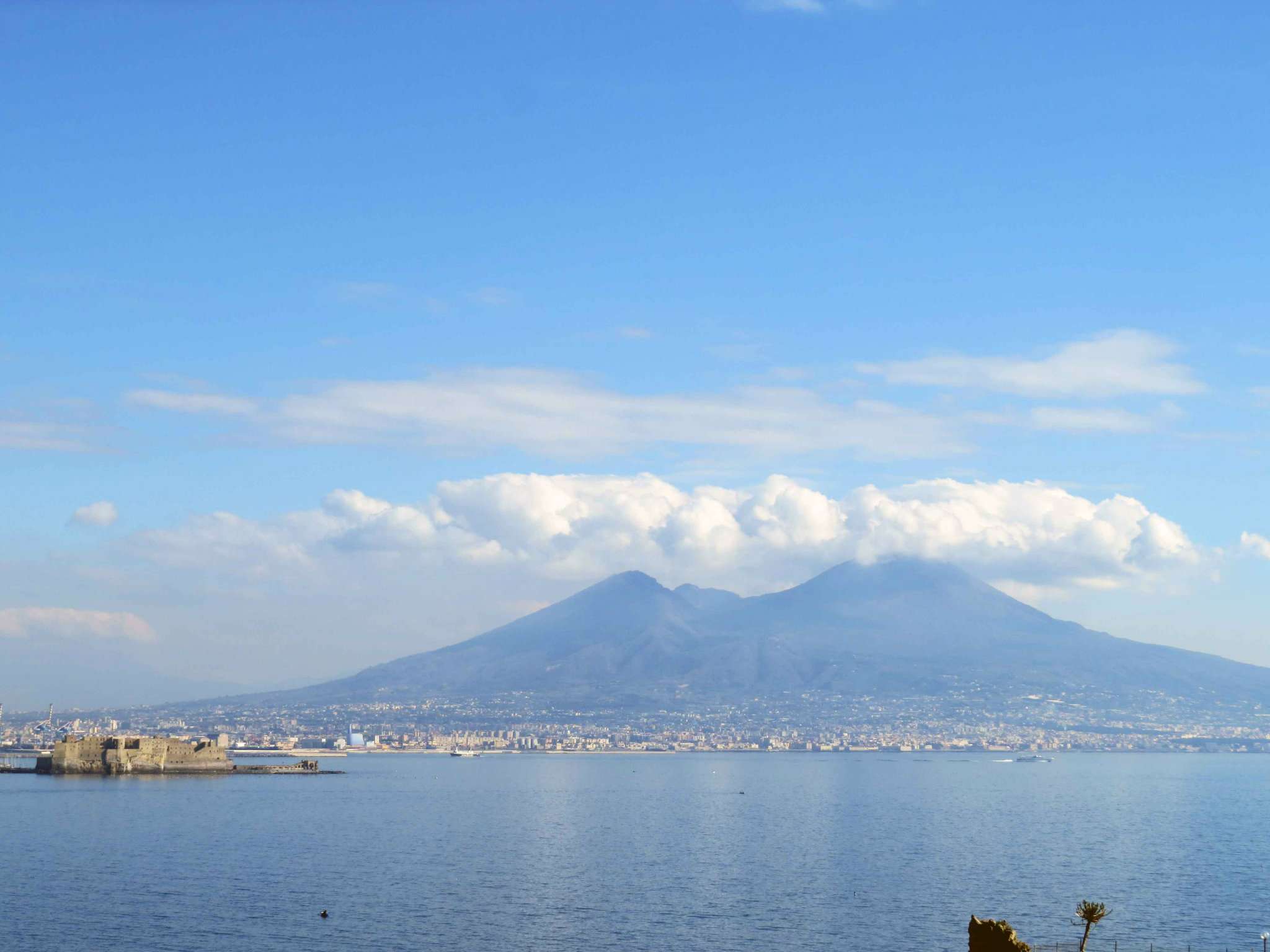  napoli vendita quart: posillipo re/max 4 you