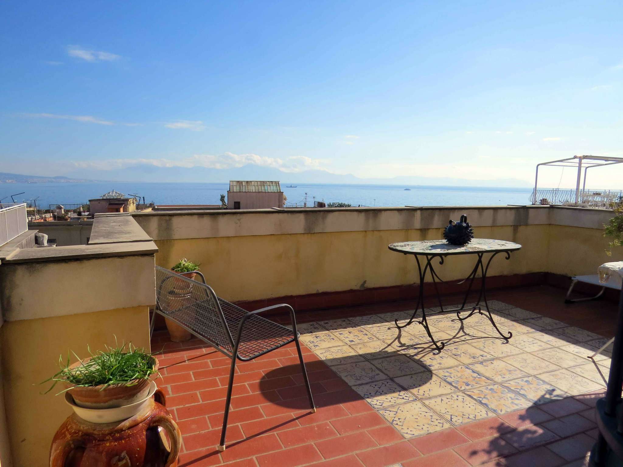 Appartamento NAPOLI vendita  POSILLIPO Posillipo RE/MAX 4 You