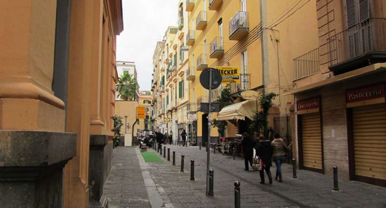 napoli affitto quart: chiaia re-max-4-you