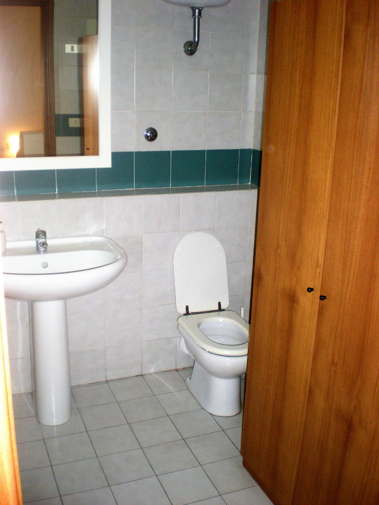 Negozio - Loc.Com. ROMA vendita  ARDEATINO  Aldo Ballarin romana servizi immobiliari